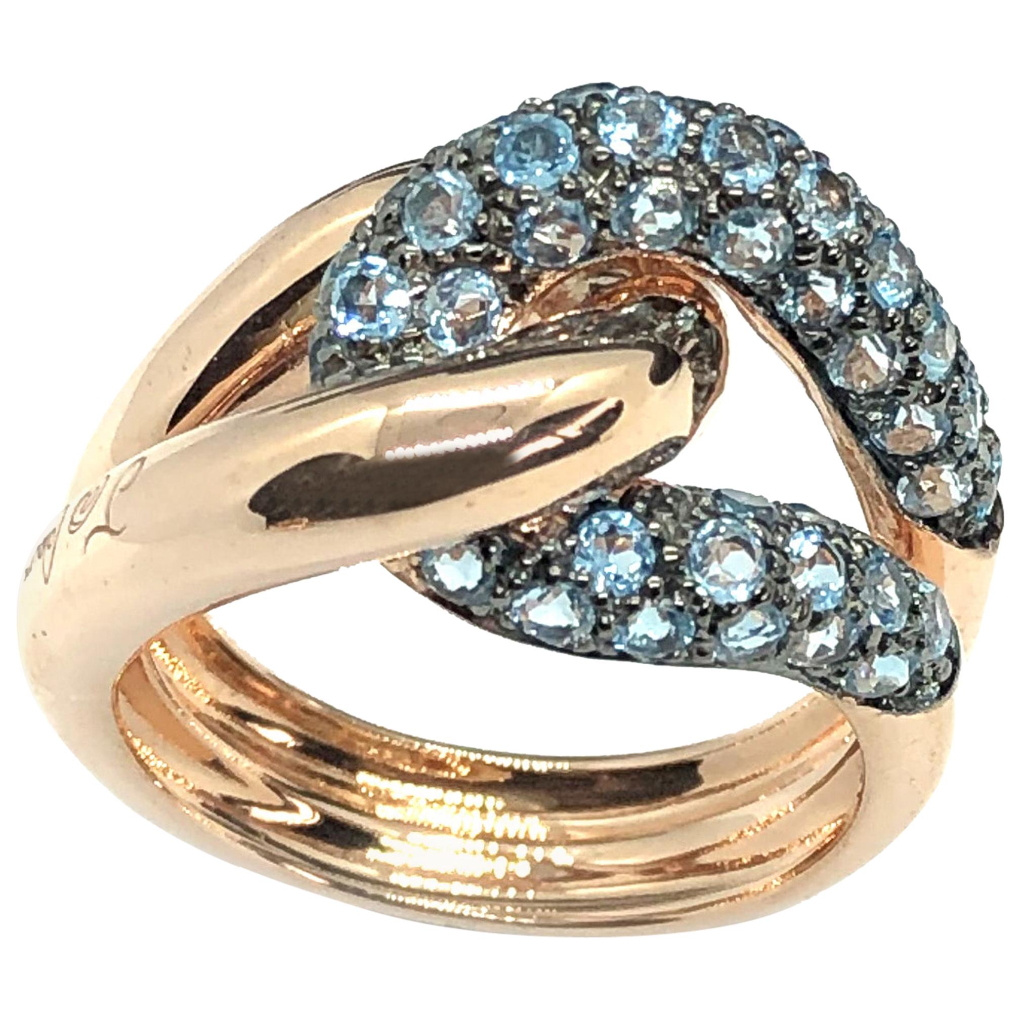 9 Karat Pink Gold Embrace Ring with Aquamarine Brilliant Cut Pavé 1.55 Carat For Sale