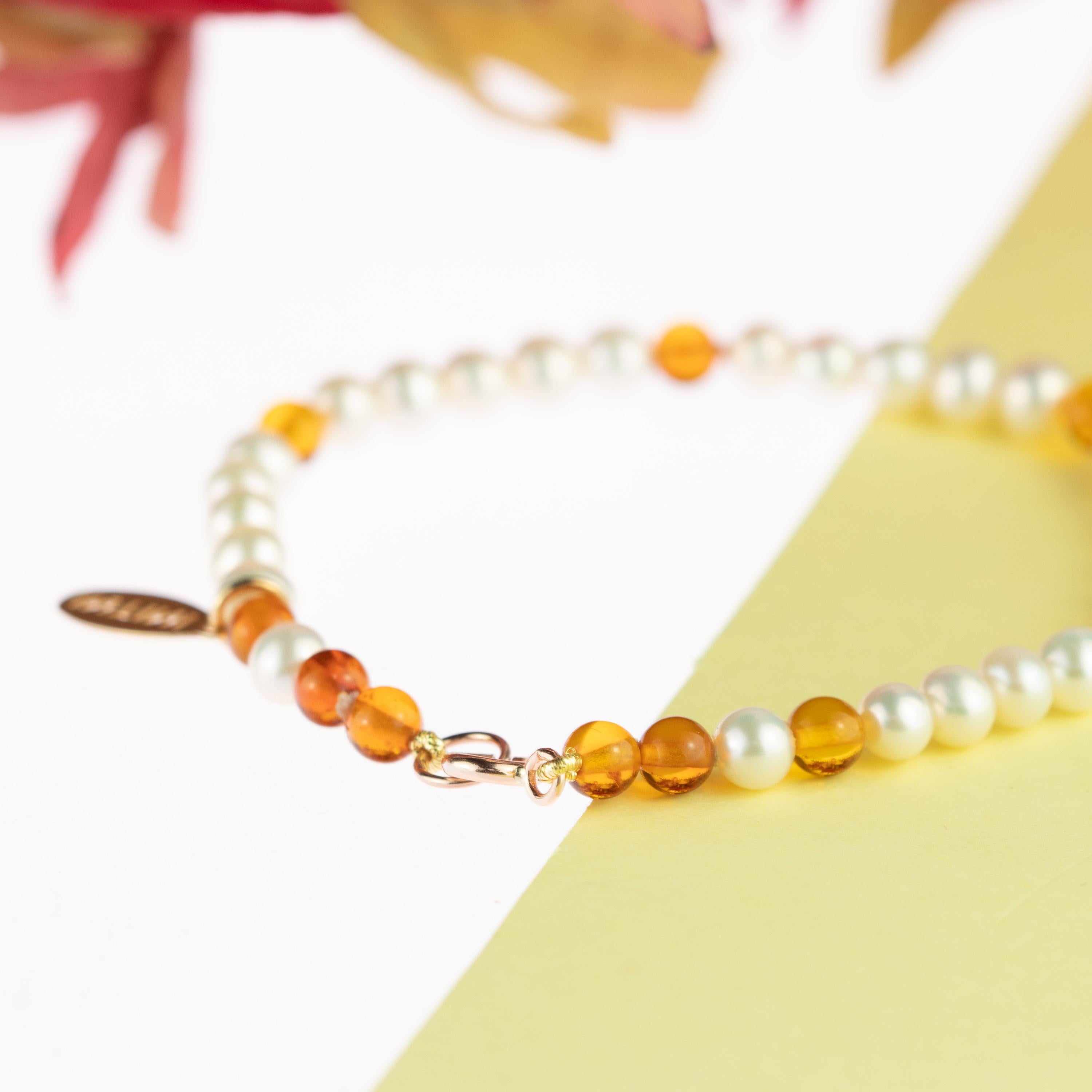 Women's or Men's 9 Karat Rose Gold Freshwater Pearls Baltic Amber Rondelle Beaded Bracelet For Sale
