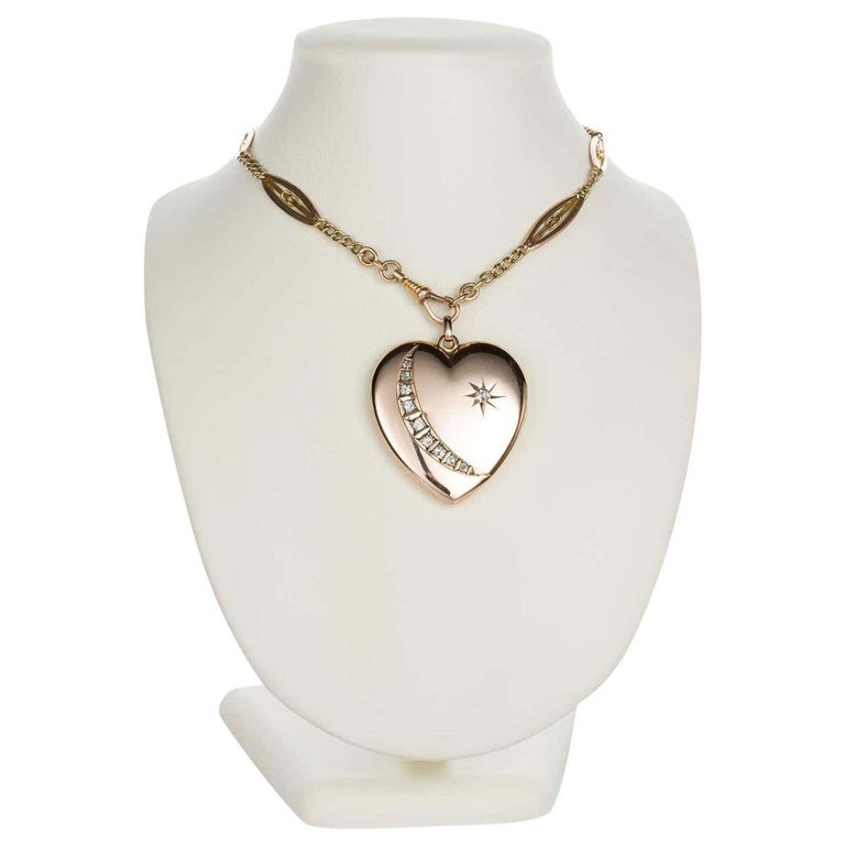 9 Karat Rose Gold Heart Shaped Crescent and Star Locket at 1stDibs
