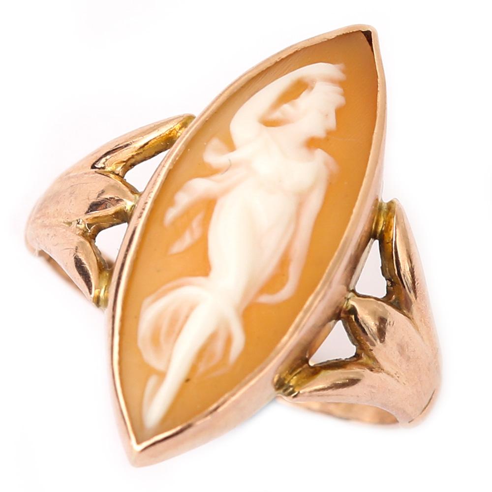 9 Karat Rose Gold Navette Cameo Ring Depicting Venus, Circa Early 20th Century 5