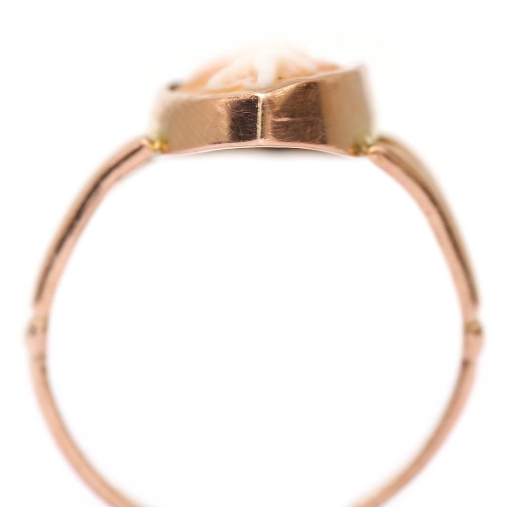 9 Karat Rose Gold Navette Cameo Ring Depicting Venus, Circa Early 20th Century 4