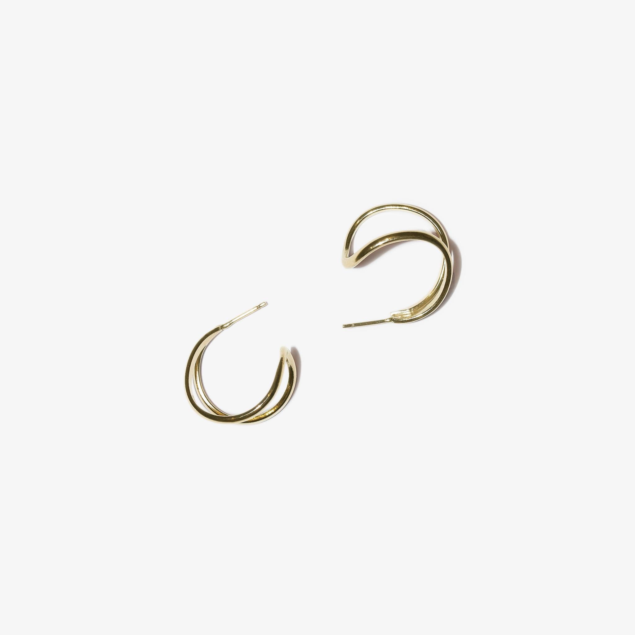 Women's 9 Karat Wave Sculptural Hoop Earrings For Sale