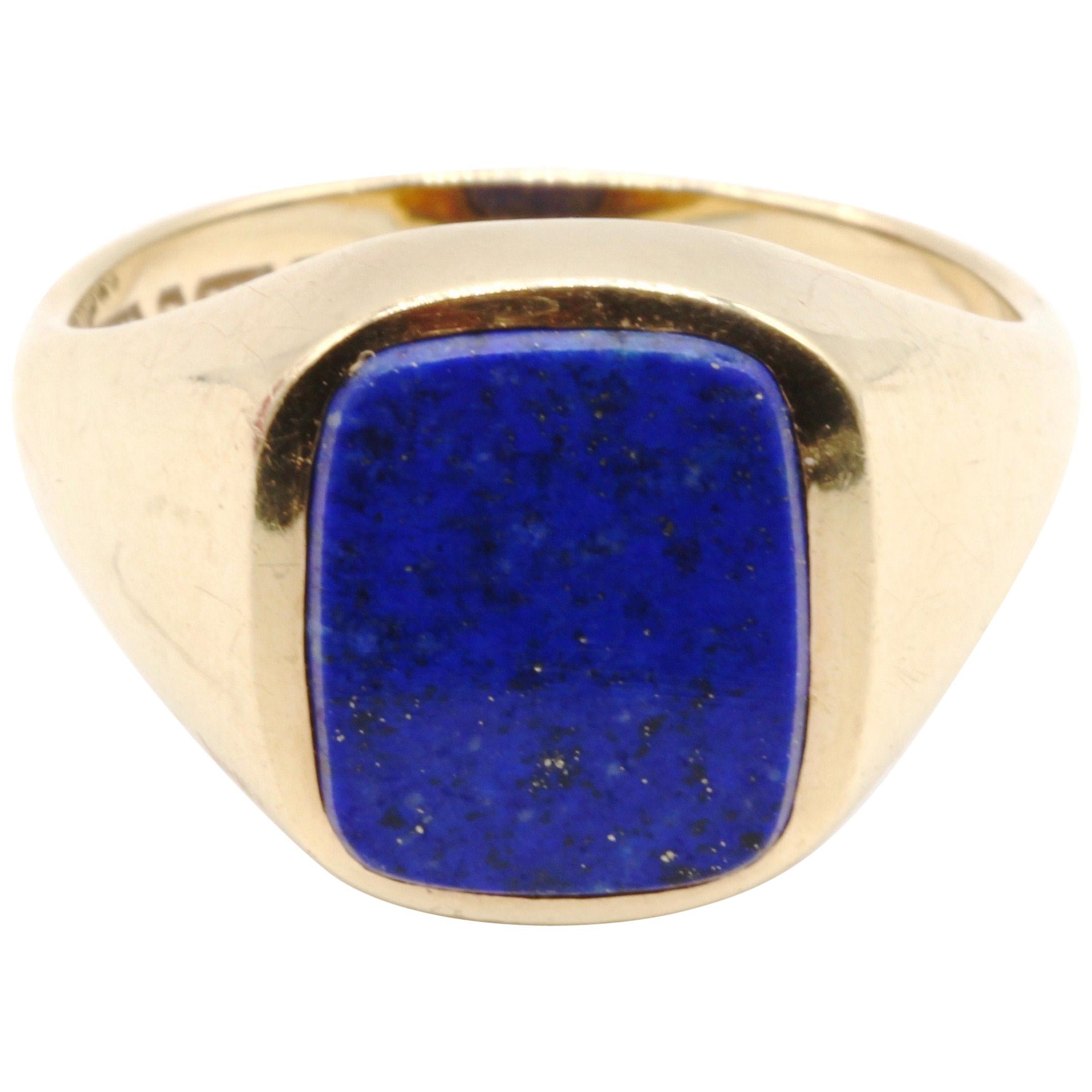 9 Karat Yellow Gold and Lapiis Lasuli Square Faced Gentleman's Signet Ring