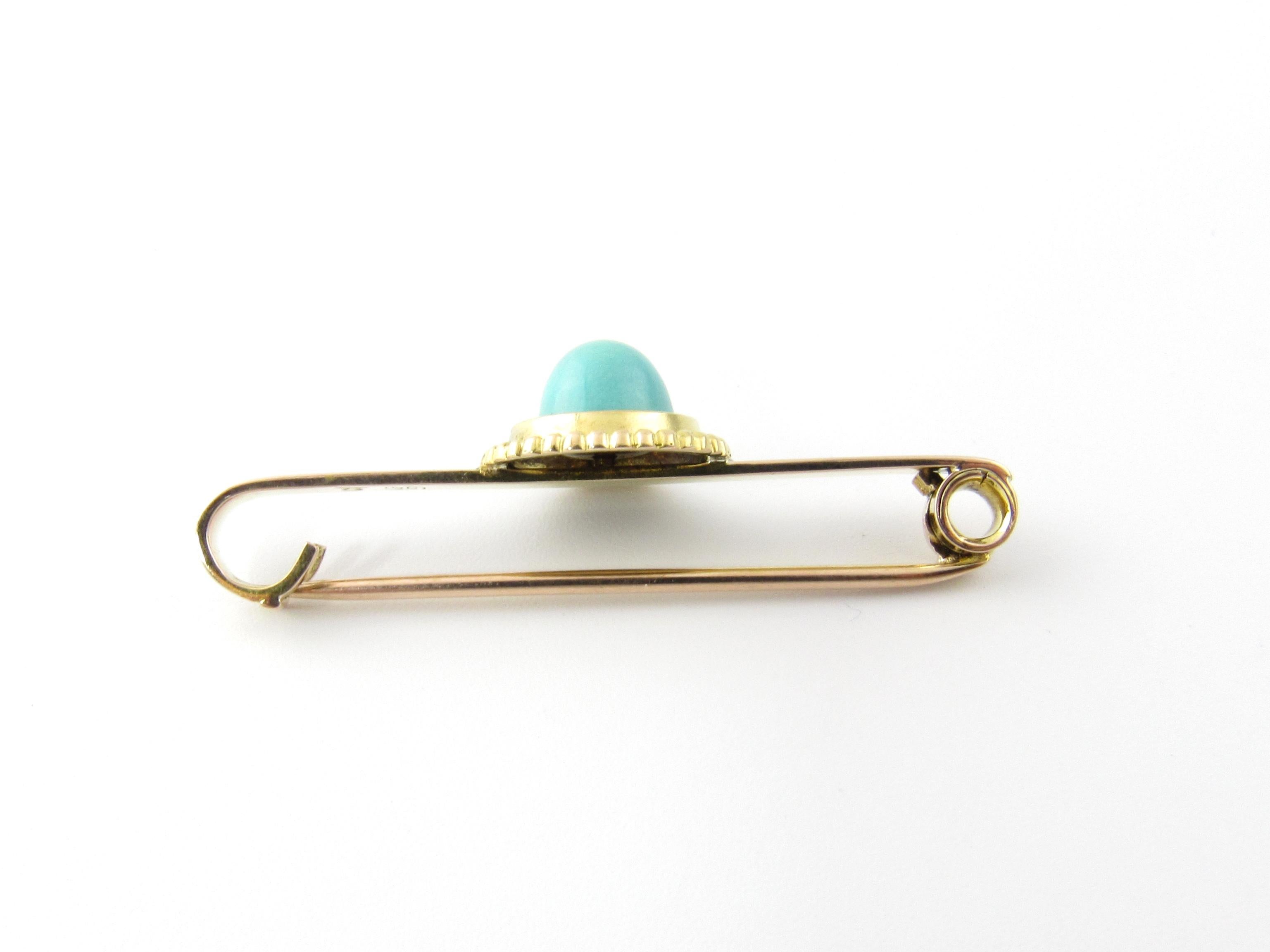 Vintage 9 Karat Yellow Gold and Turquoise Pin/Brooch

This lovely pin features one round turquoise stone (7 mm) set in beautifully detailed 9K yellow gold.

Size: 40 mm x 12.5 mm

Weight: 1.8 dwt. / 2.8 gr.

Stamped: 9c

Very good condition,