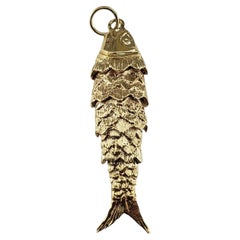 9 Karat Yellow Gold Articulated Fish Charm #18833