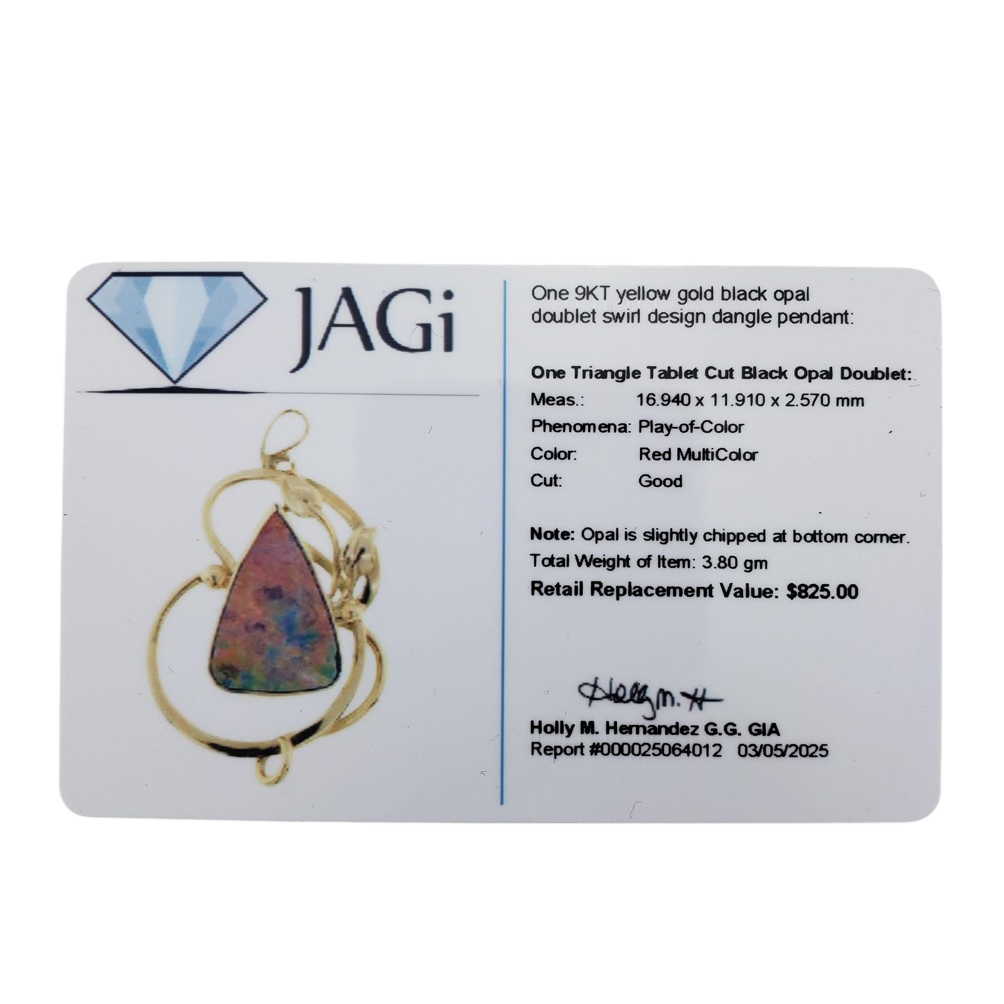 Pendentif doublet en or jaune 9 carats et opale noire n° 21204 en vente 2