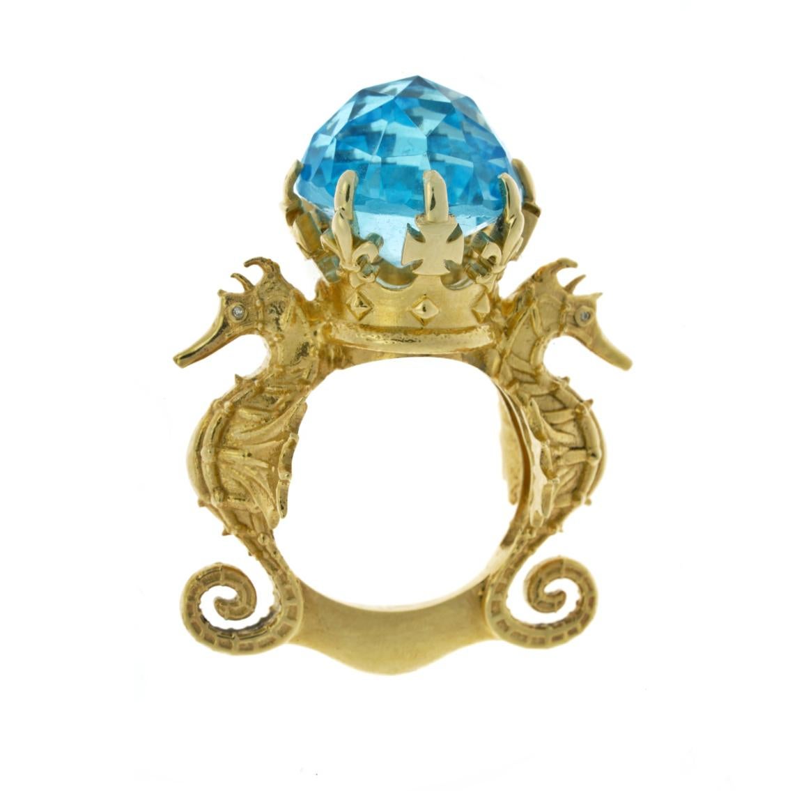 9 Karat Yellow Gold, Blue Topaz and Diamond Amphitrite's Crown Ring In New Condition In Melbourne, Vic