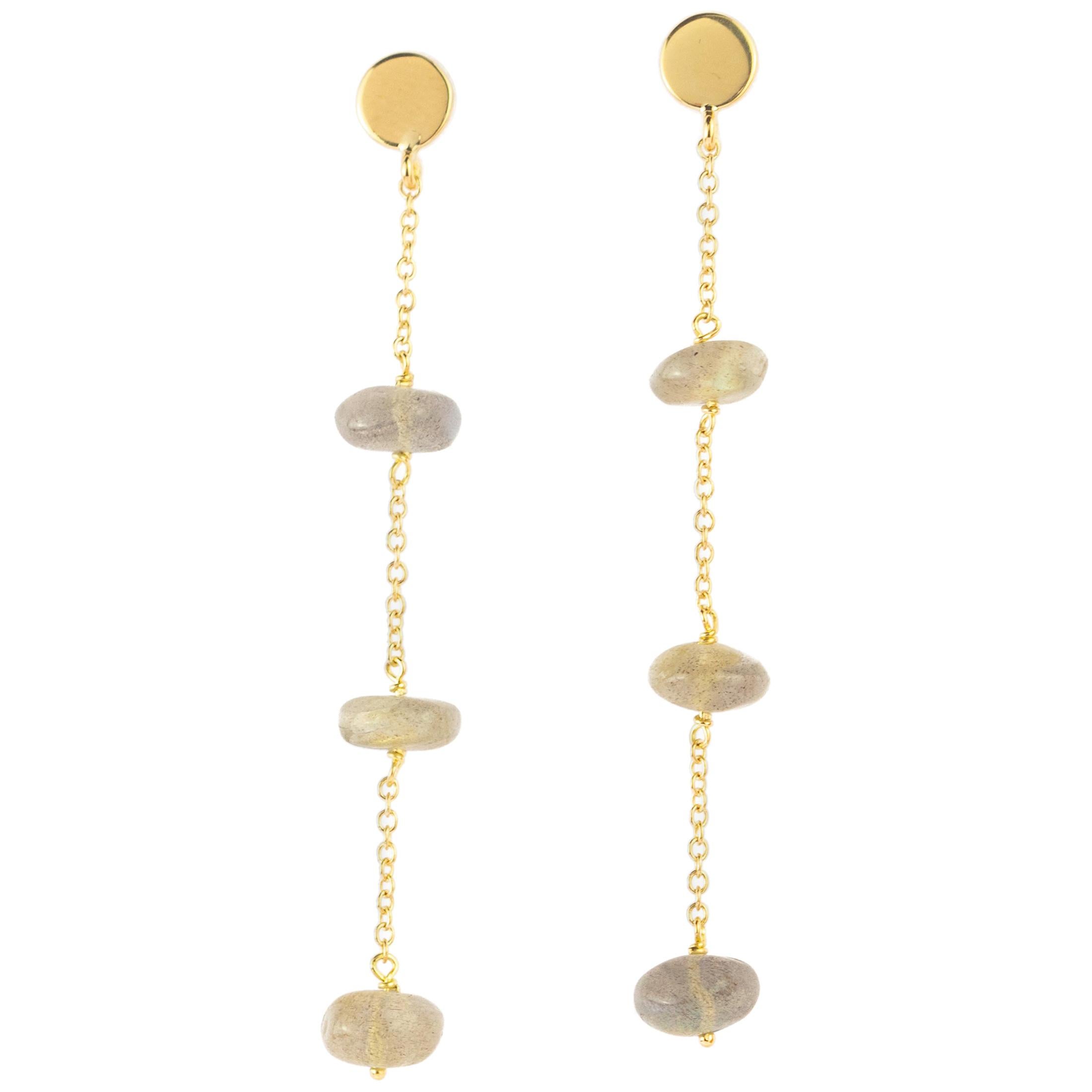 Pendants d
oreilles longs en or jaune 9 carats avec rondelles en forme d
œil de chat, fabriqués à la main