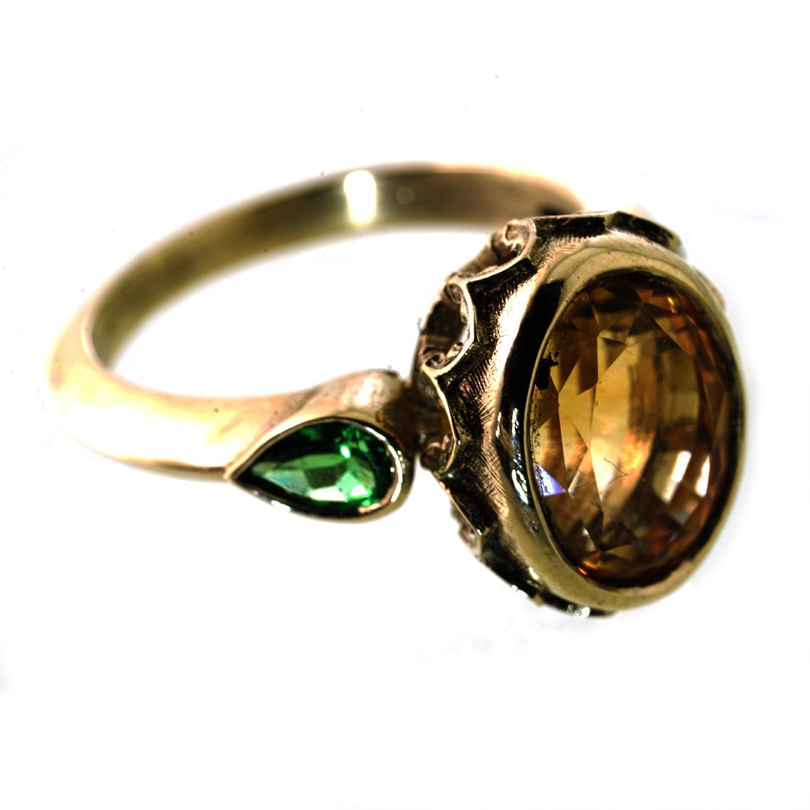 Garden of the Hesperides Ring in 9 Karat Yellow Gold, Citrine and Green Garnets 3