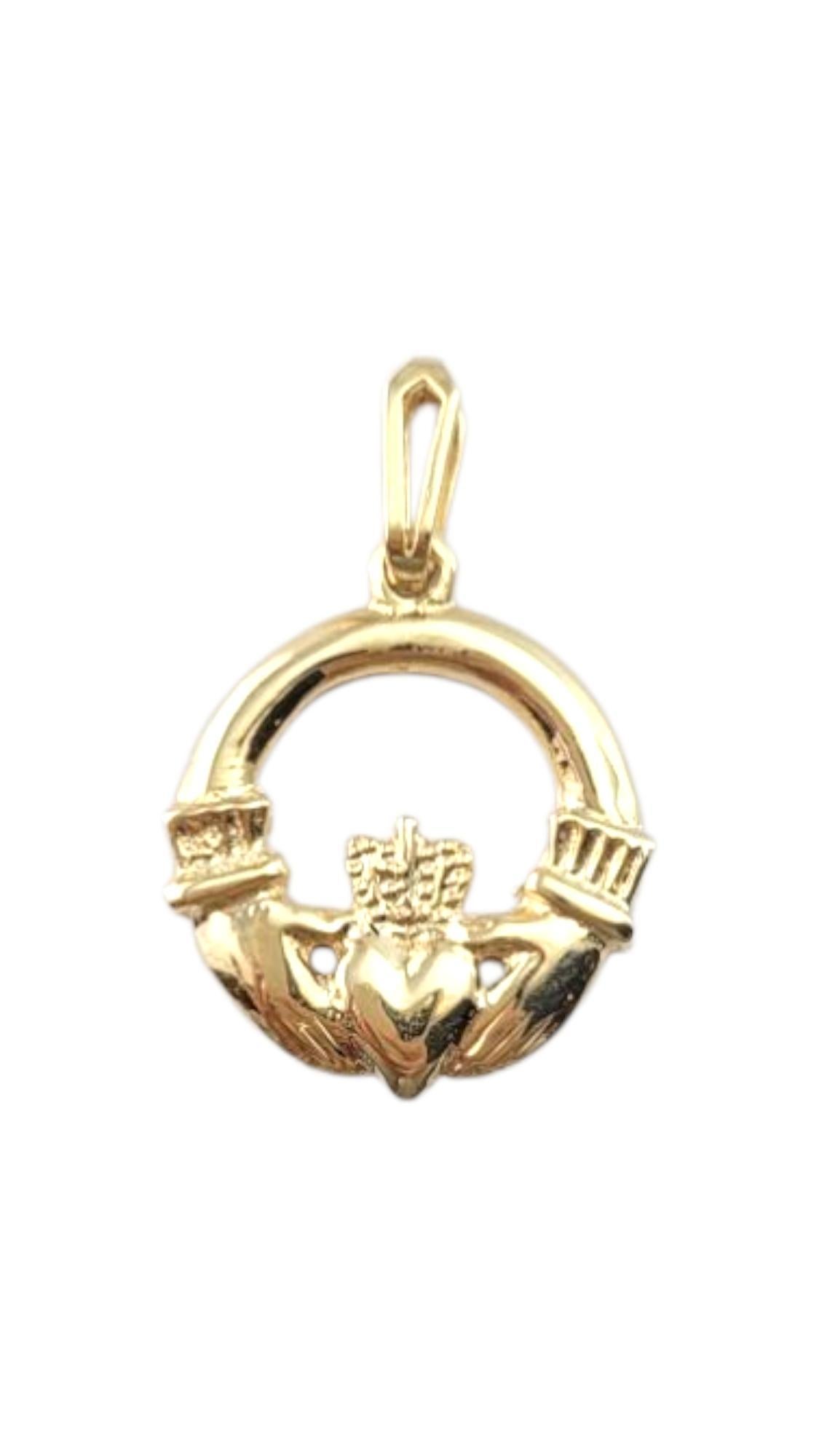 9 Karat Yellow Gold Claddagh Pendant #21319