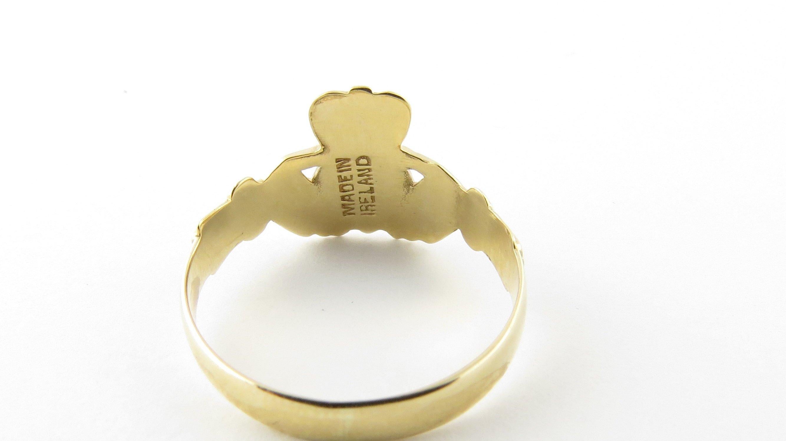 Vintage 9 Karat Yellow Gold Claddagh Ring Size 8.5. This traditional Irish Claddagh ring is a symbol of friendship, love and loyalty. Beautifully detailed in 9K yellow gold. 
Shank measures 3 mm. Ring Size: 8.5 Weight: 1.6 dwt. / 2.5 gr. Stamped: