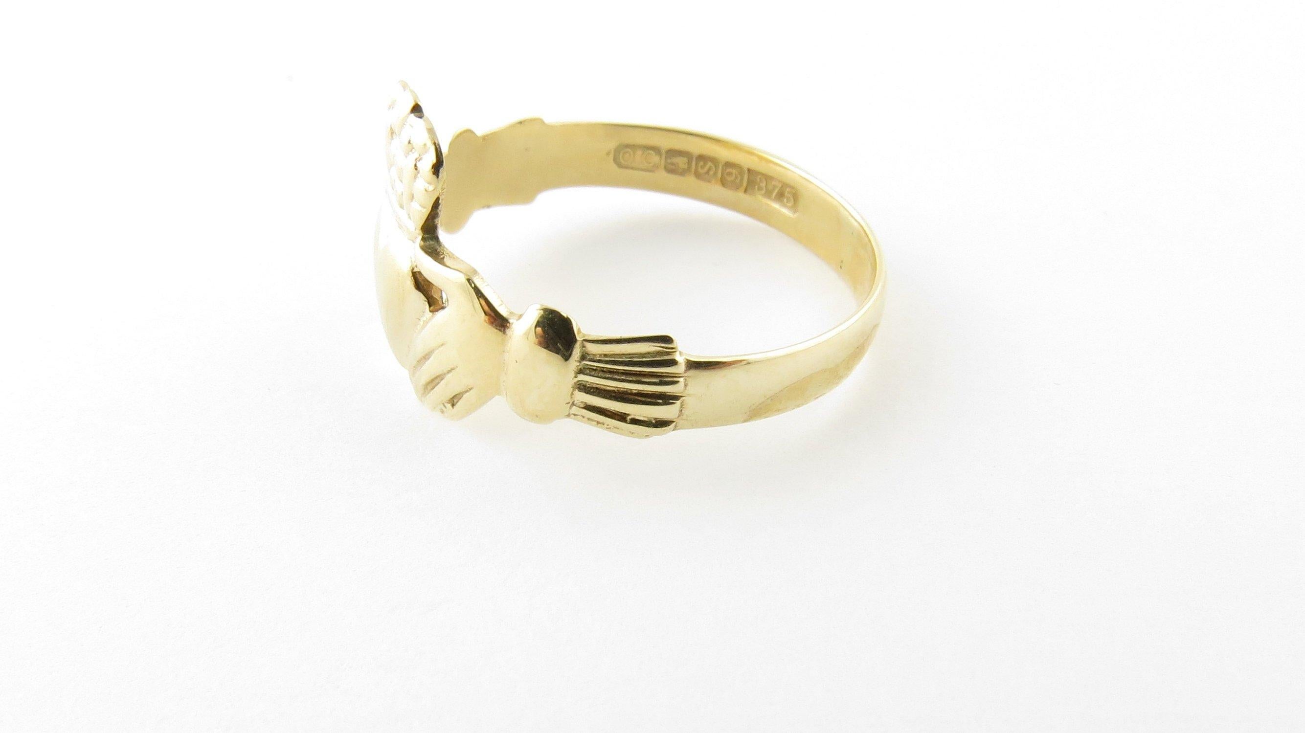 9 Karat Yellow Gold Claddagh Ring 1