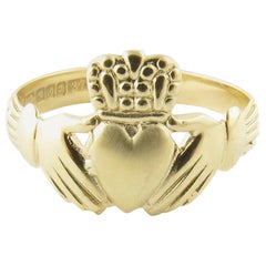 Vintage 9 Karat Yellow Gold Claddagh Ring