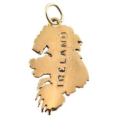 9 Karat Yellow Gold Ireland Charm #18816