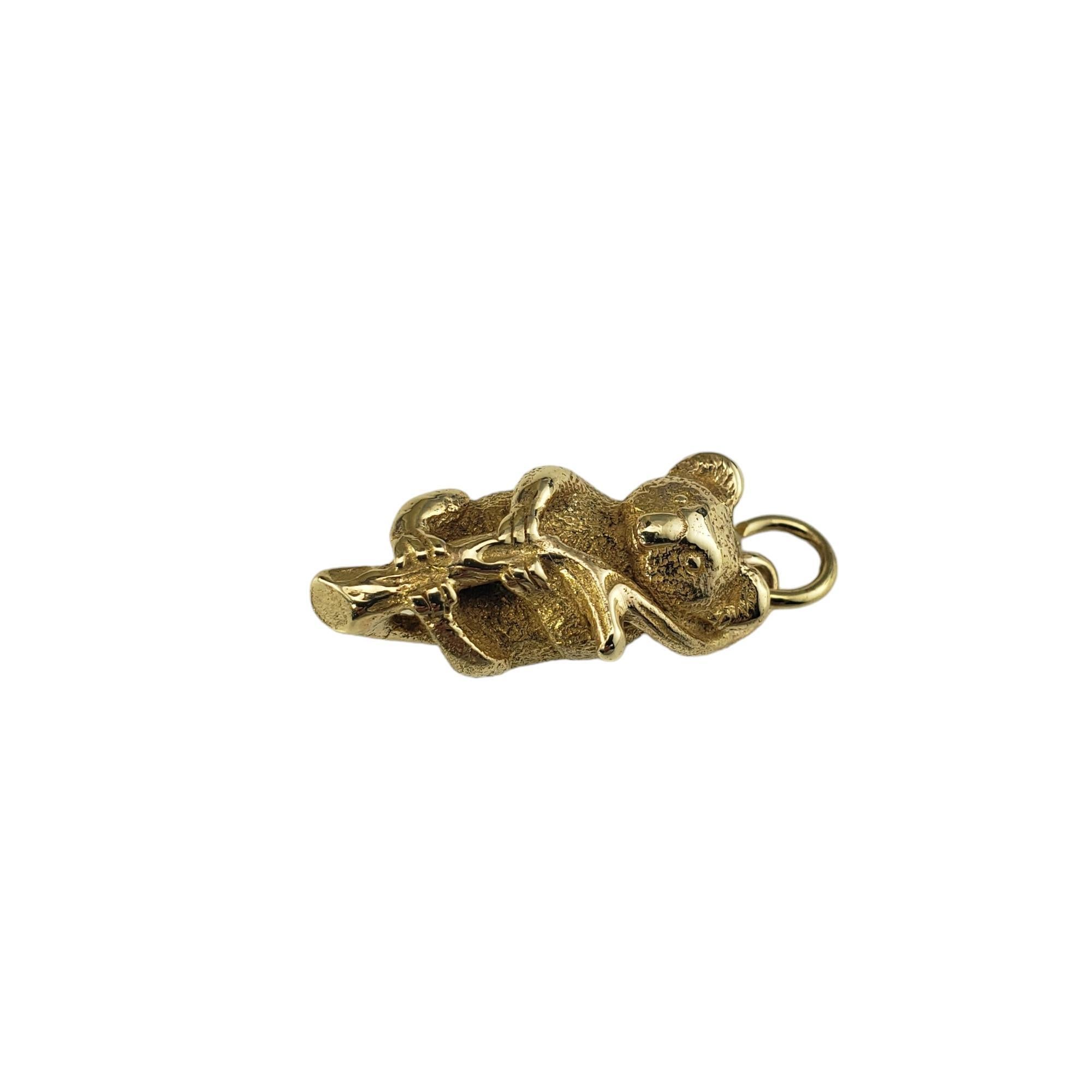 9 Karat Yellow Gold Koala Charm

This lovely 3D charm features an adorable koala bear crafted in meticulously detailed 9K yellow gold.

Size: 24 mm x 12 mm

Stamped: Reg. No. 38755  9 ct.

Weight: 6.7 dwt./ 10.4 gr.

Very good condition,