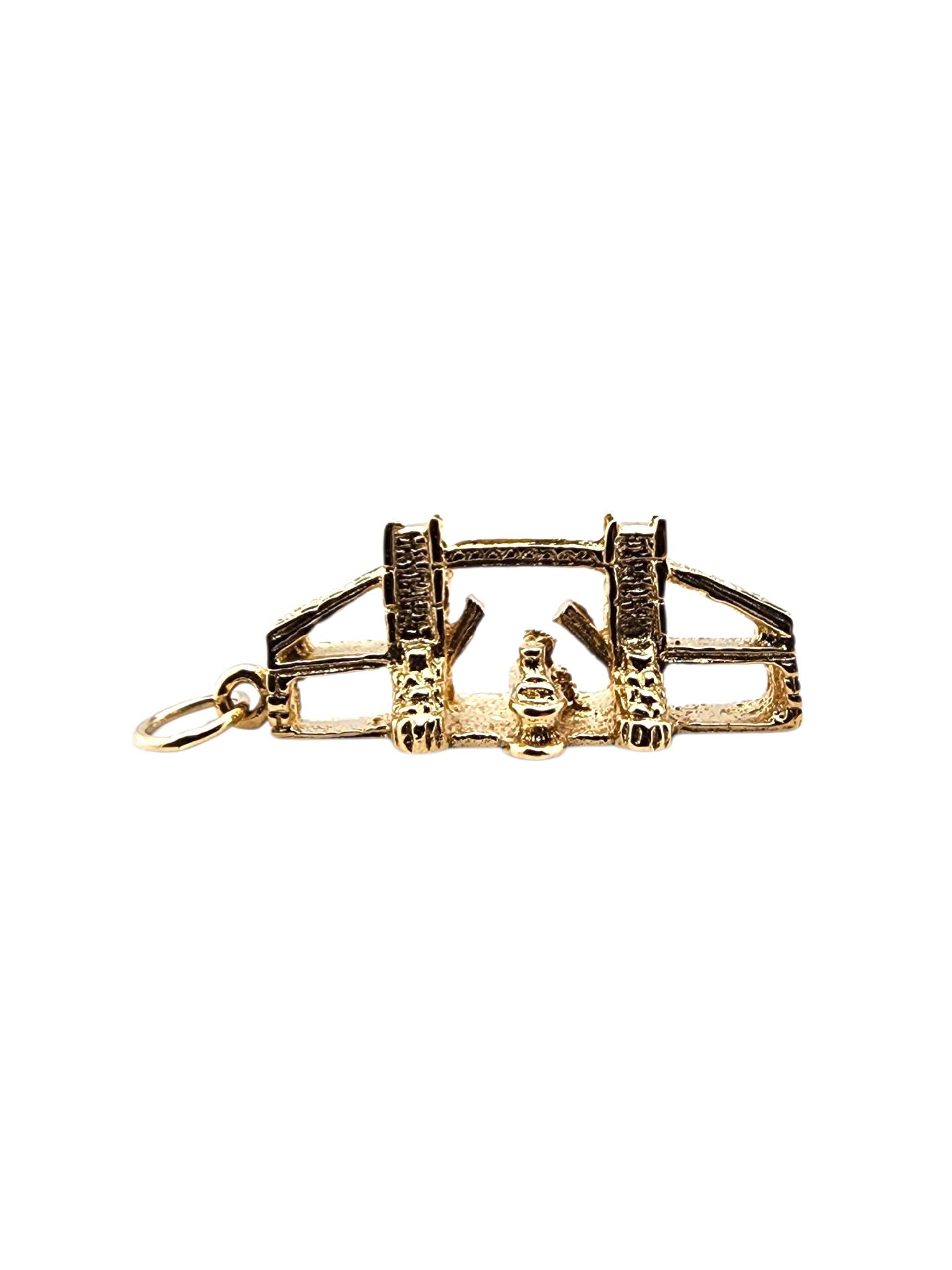 9 Karat Yellow Gold London Bridge Charm #23282