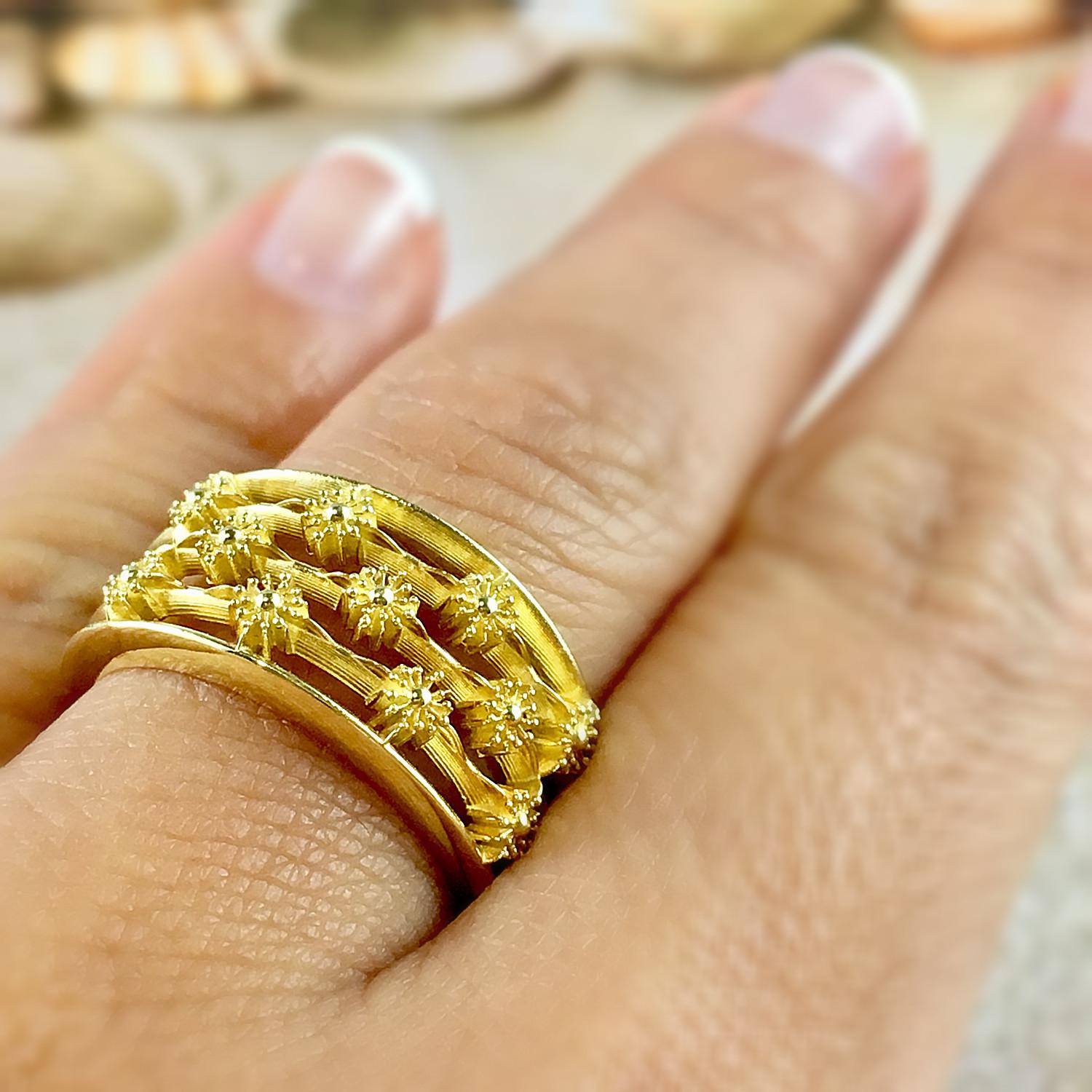 9 Karat Yellow Gold Soleil Wide Cocktail Ring Natalie Barney For Sale 2