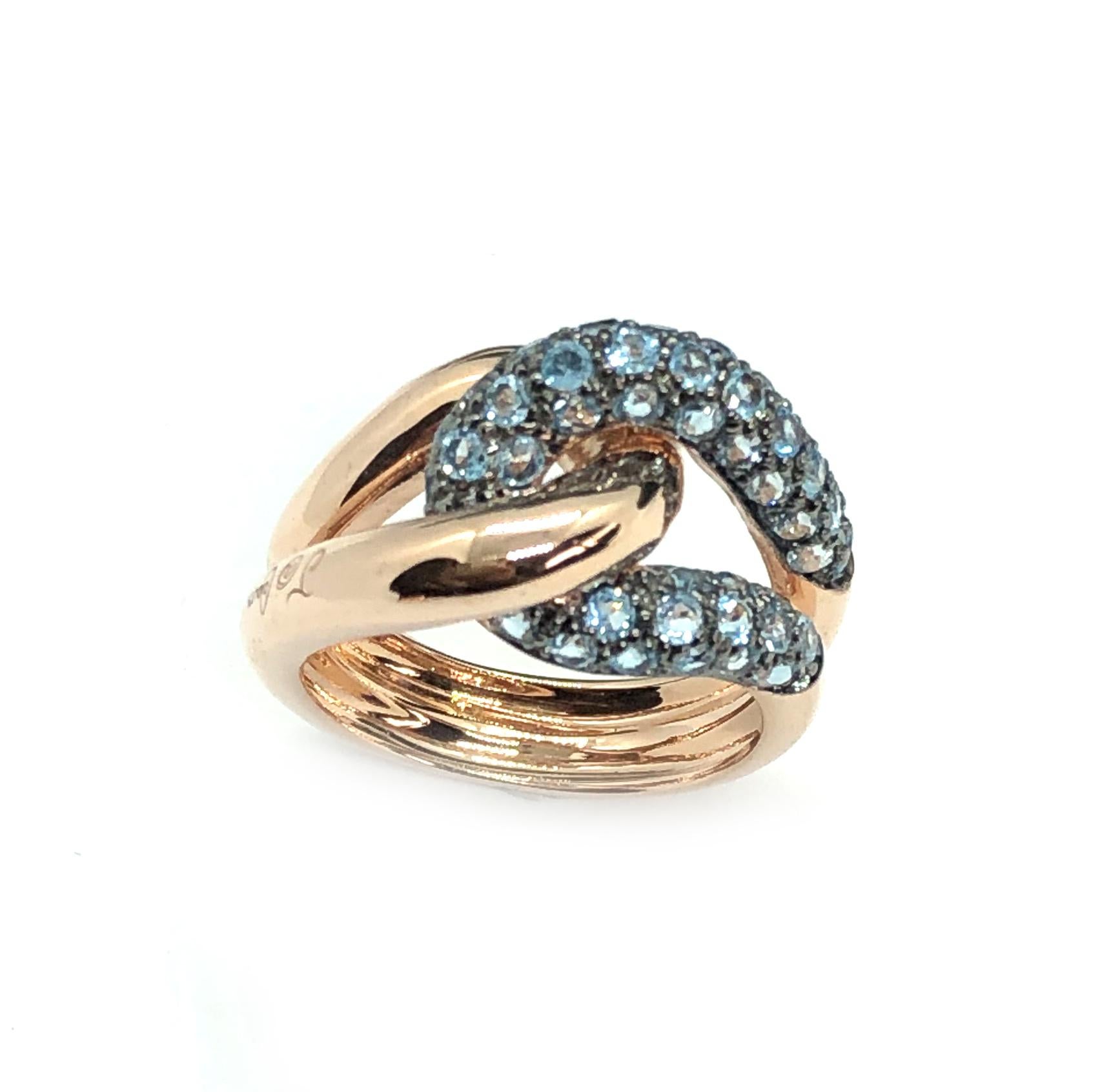 9 Karat Pink Gold Embrace Ring with Aquamarine Brilliant Cut Pavé 1.55 Carat For Sale 7
