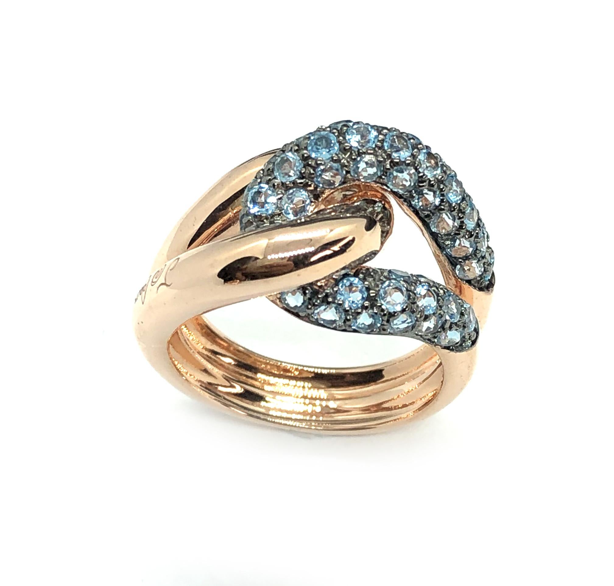 9 Karat Pink Gold Embrace Ring with Aquamarine Brilliant Cut Pavé 1.55 Carat For Sale 8