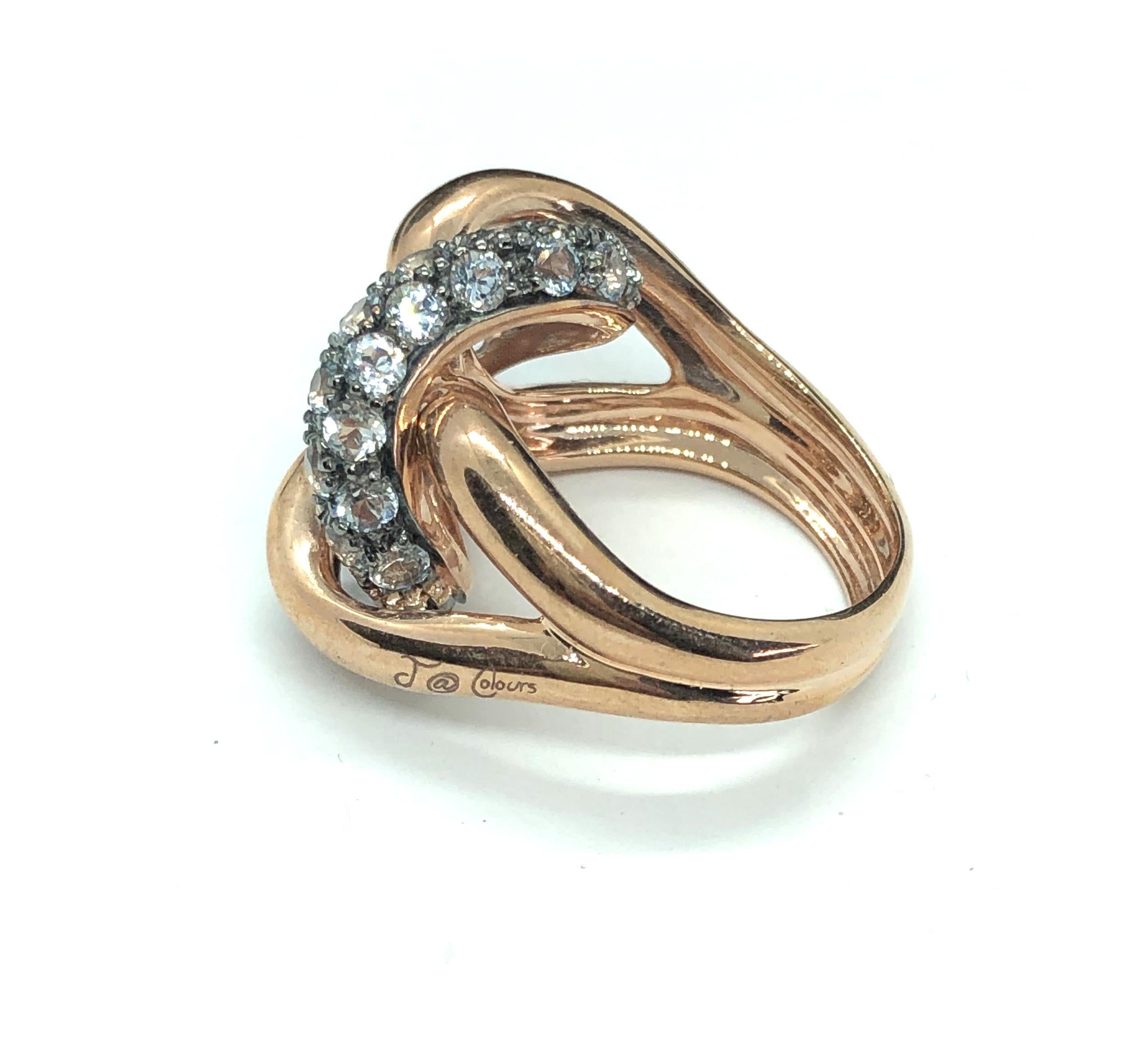 Women's or Men's 9 Karat Pink Gold Groumette Ring with Aquamarine Brilliant Cut Pavé 2.50 Carat For Sale