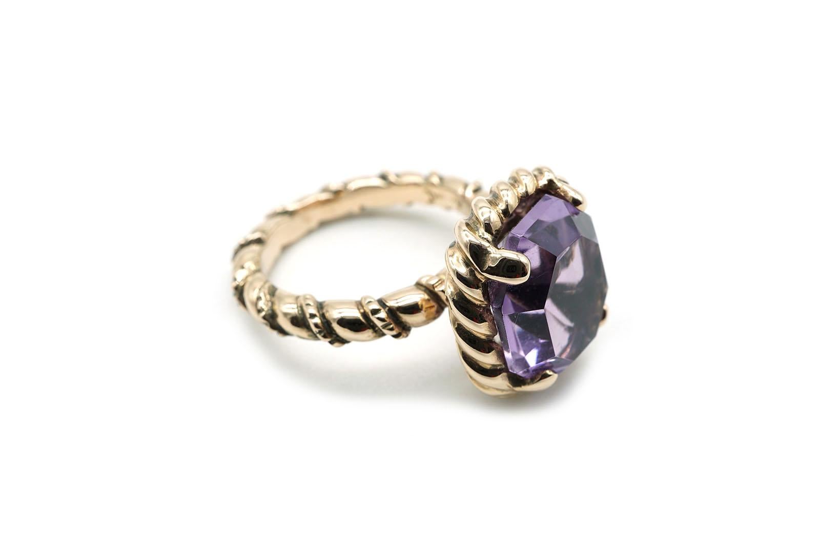 9 KT Rose Gold and Pink Quartz Antique Style Torsade Ring  For Sale 2