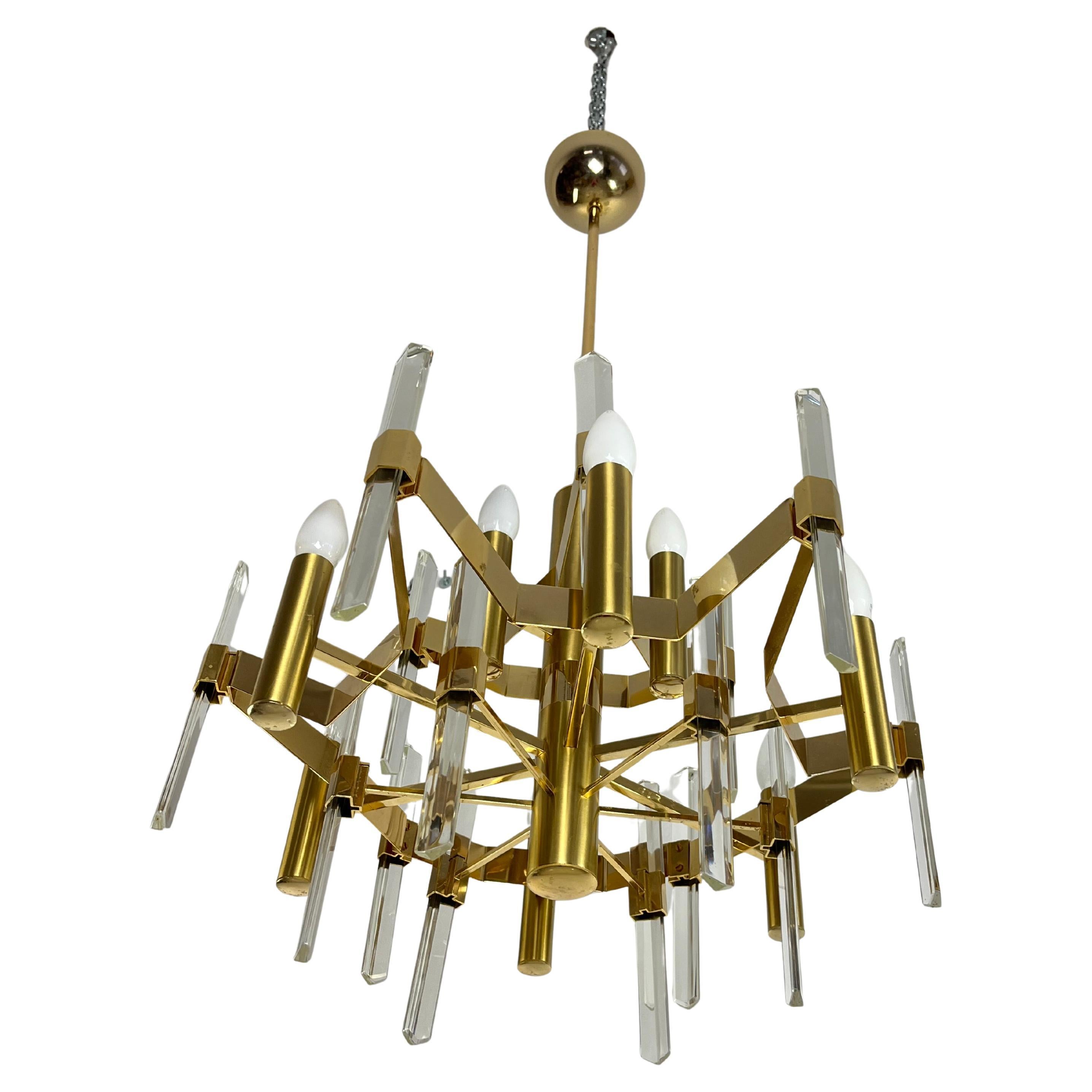 Lustre à 9 lumières de Gaetano Sciolari en laiton doré et cristal, 1970 en vente