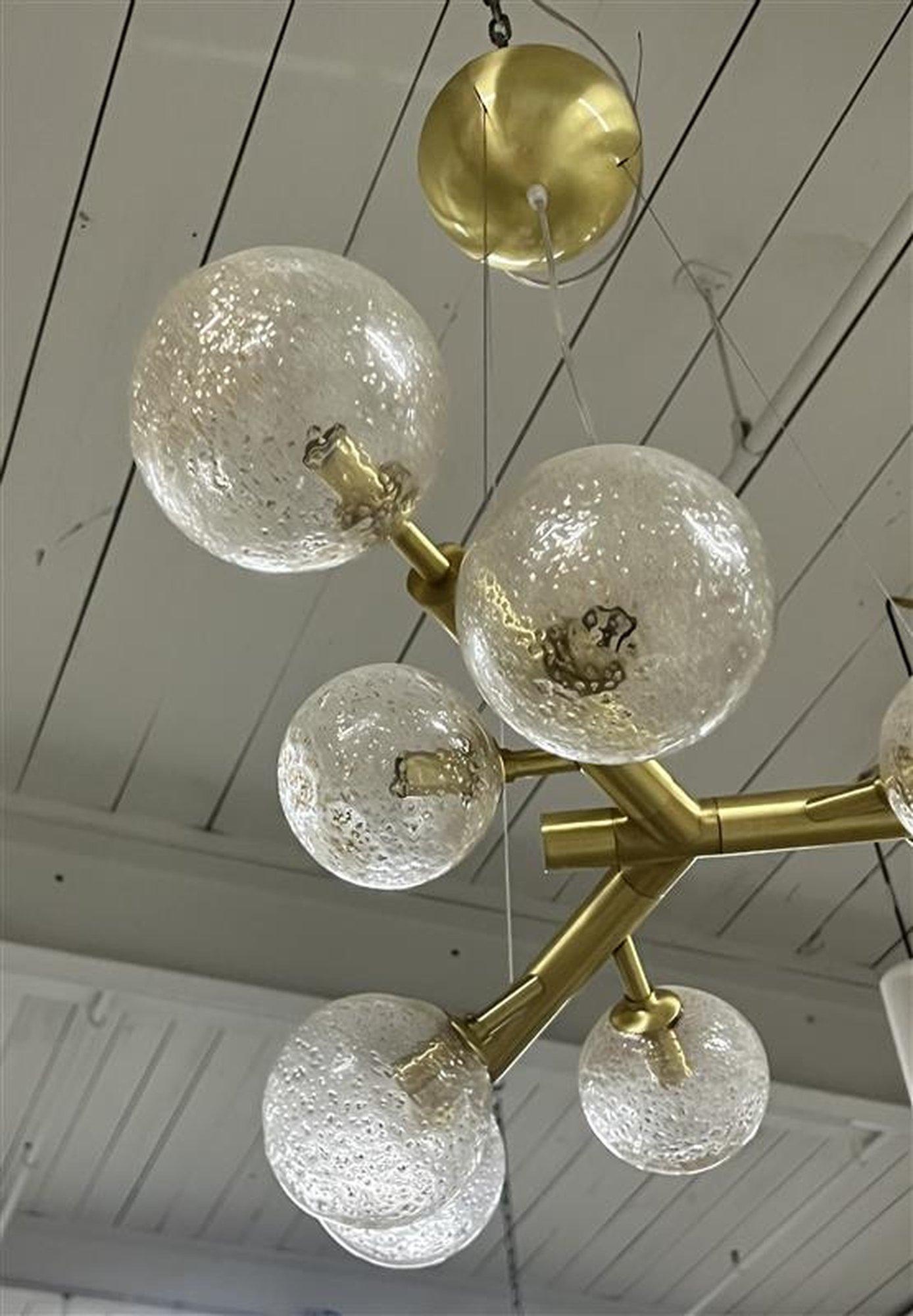 Ottone Lampadario Mimosa a 9 luci in vendita
