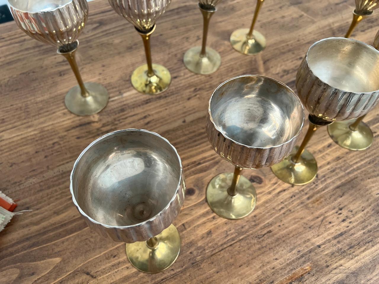 9 verres français anciens en métal argenté et laiton en vente 4