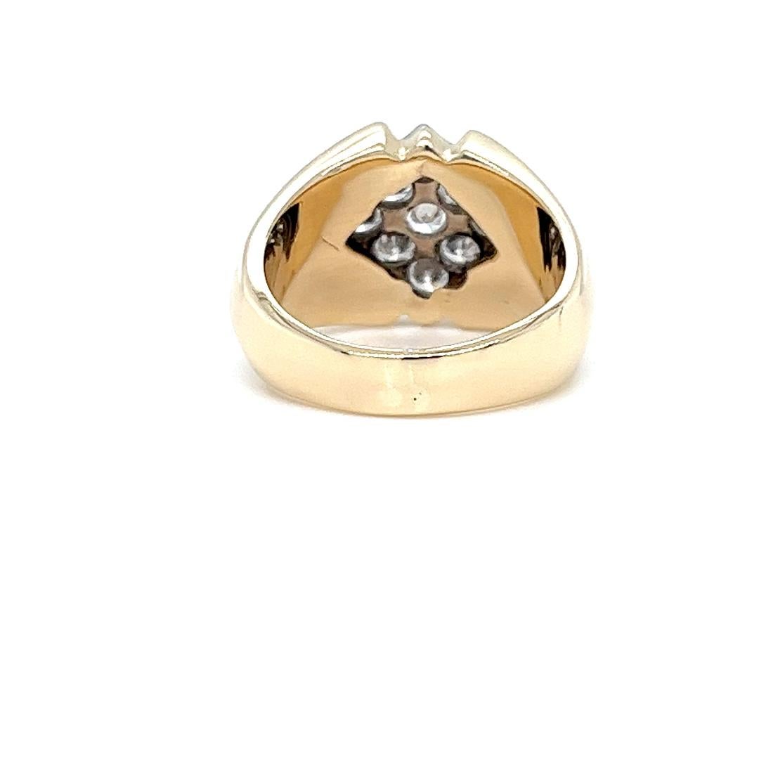 Taille ronde Bague en or jaune à 9 diamants ronds taillés en brillant et montés sur griffes en vente