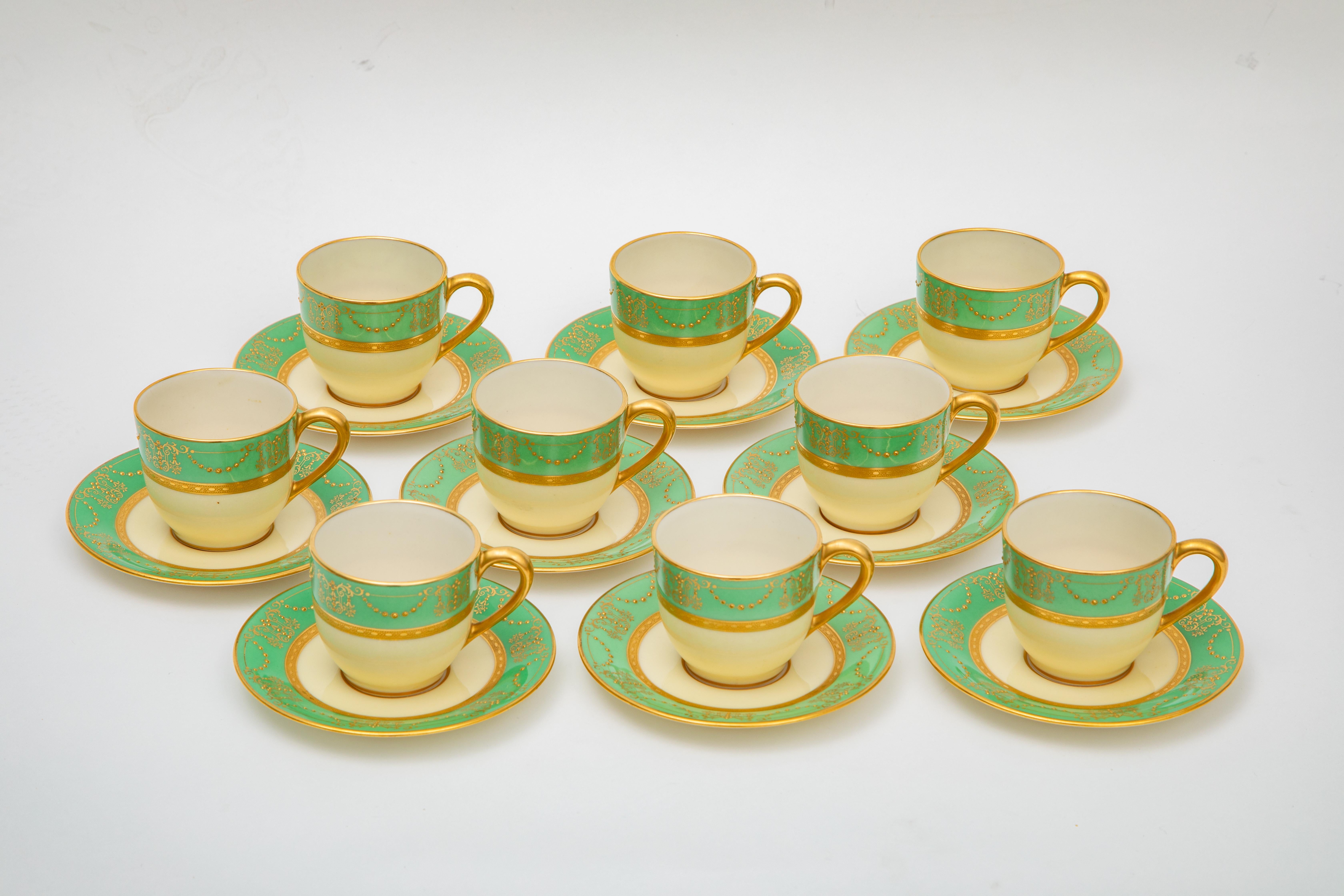 9 Juegos de Taza y Plato Expresso o Demi Tasse. Antiguo encargo Circa 1920 Estadounidense en venta