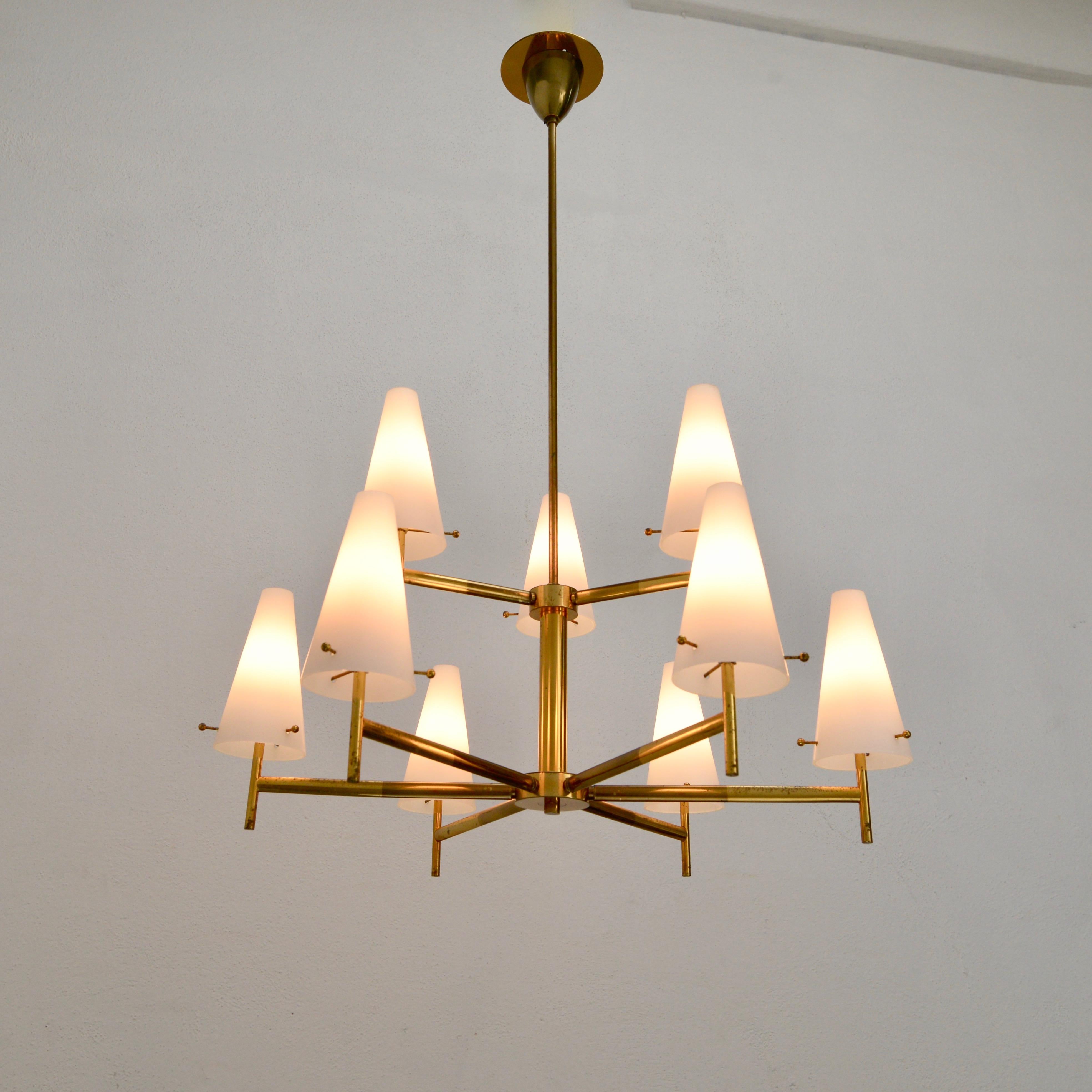 9 Shade Italian Chandelier In Good Condition For Sale In Los Angeles, CA