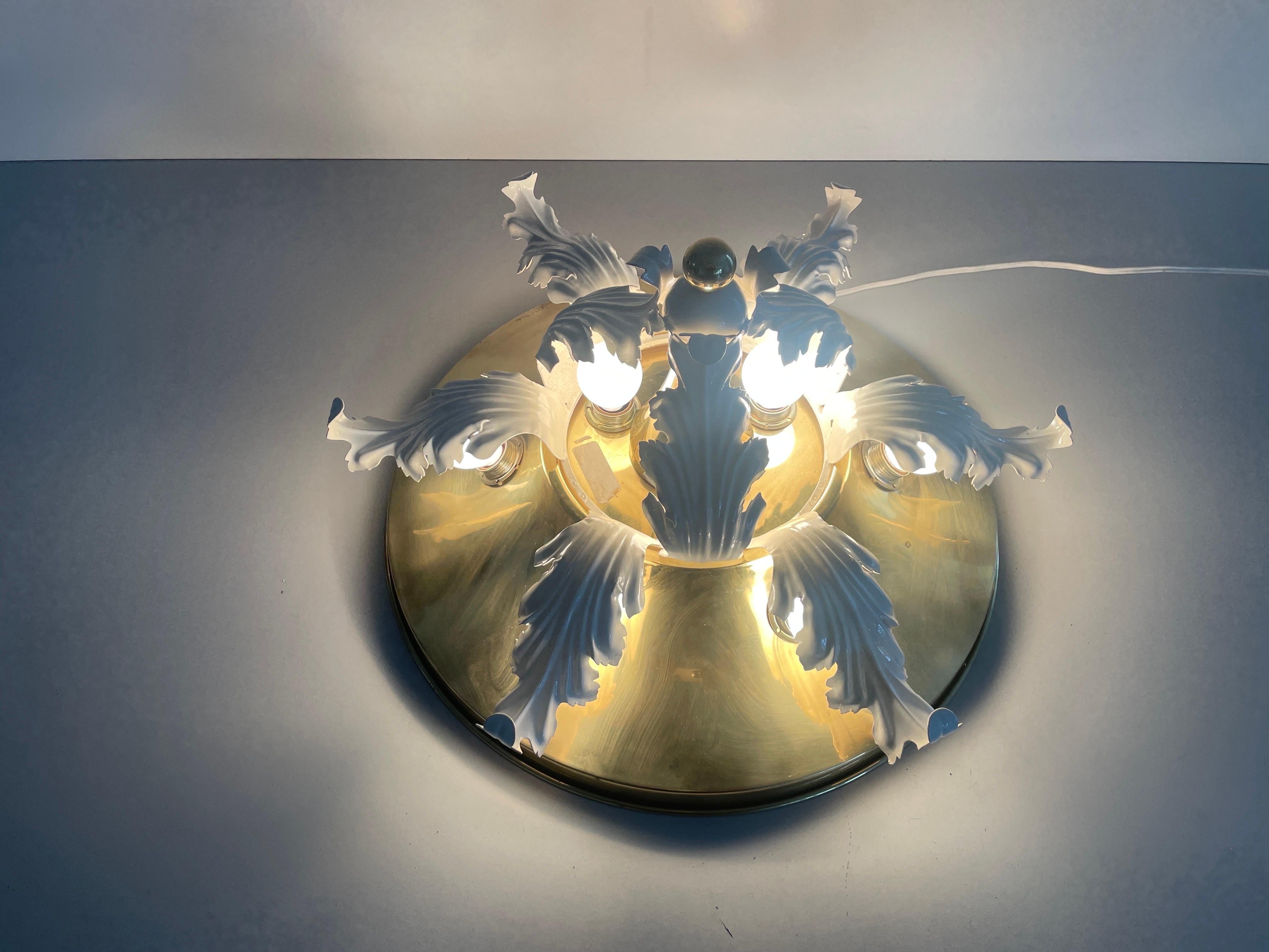 Lampada da soffitto a 9 prese a forma di fiore in ottone pieno, anni '60, Germania in vendita 6