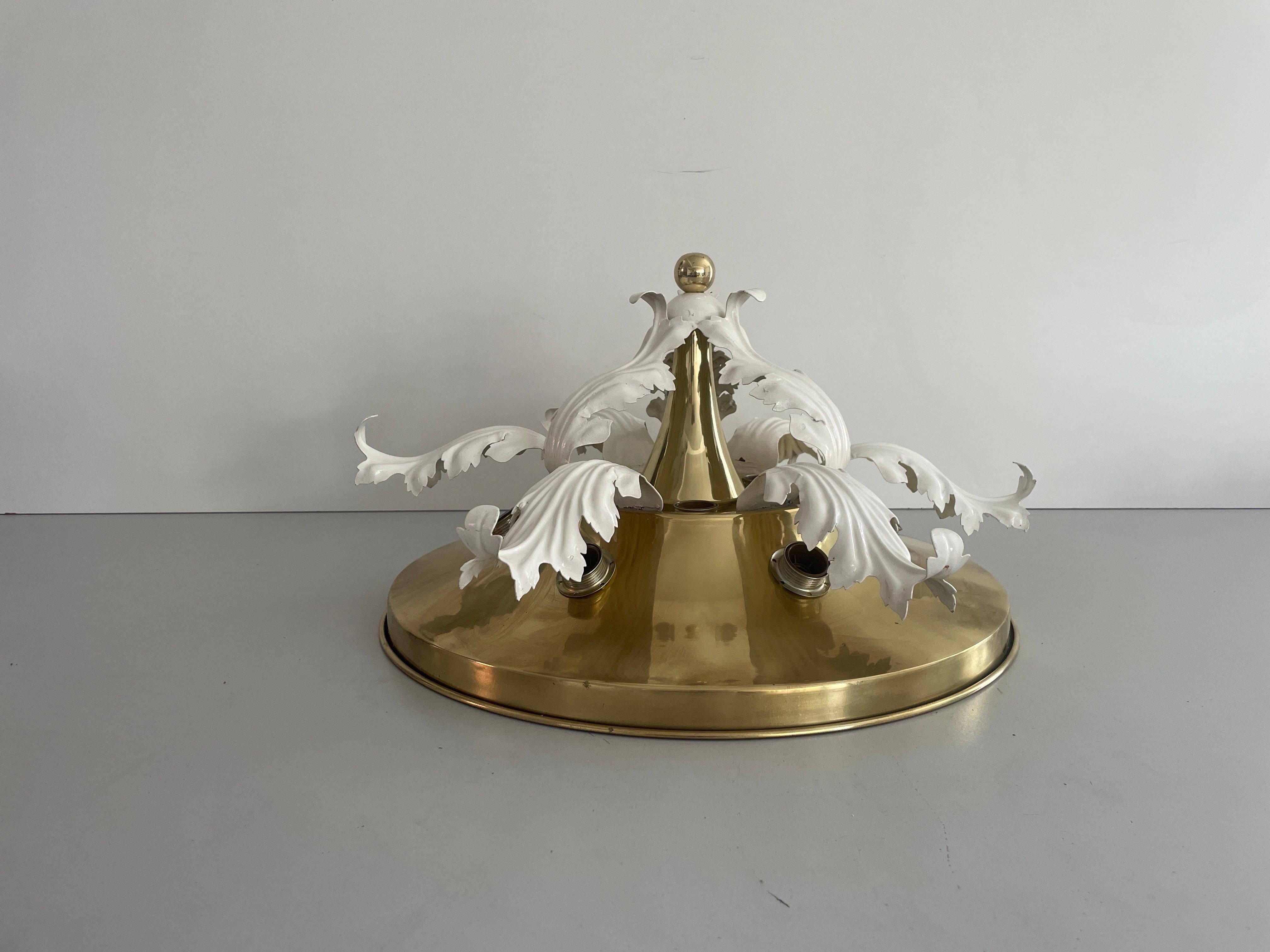 Tedesco Lampada da soffitto a 9 prese a forma di fiore in ottone pieno, anni '60, Germania in vendita