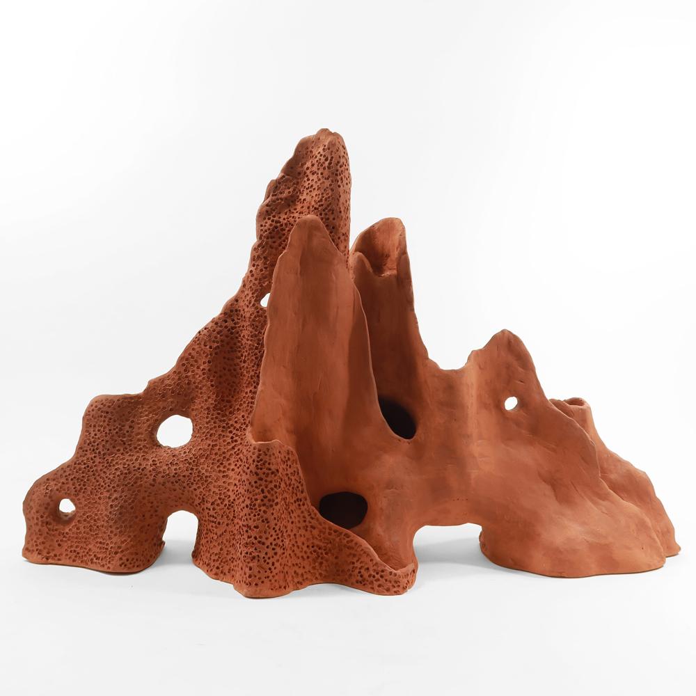 The work is influenced by Jan Ernst's fascination with natural structures such as corals, fungi, and geological formations. The designs have evolved into functional art and sculptural furniture expressed mainly through ceramics and gypsum.
Handmade