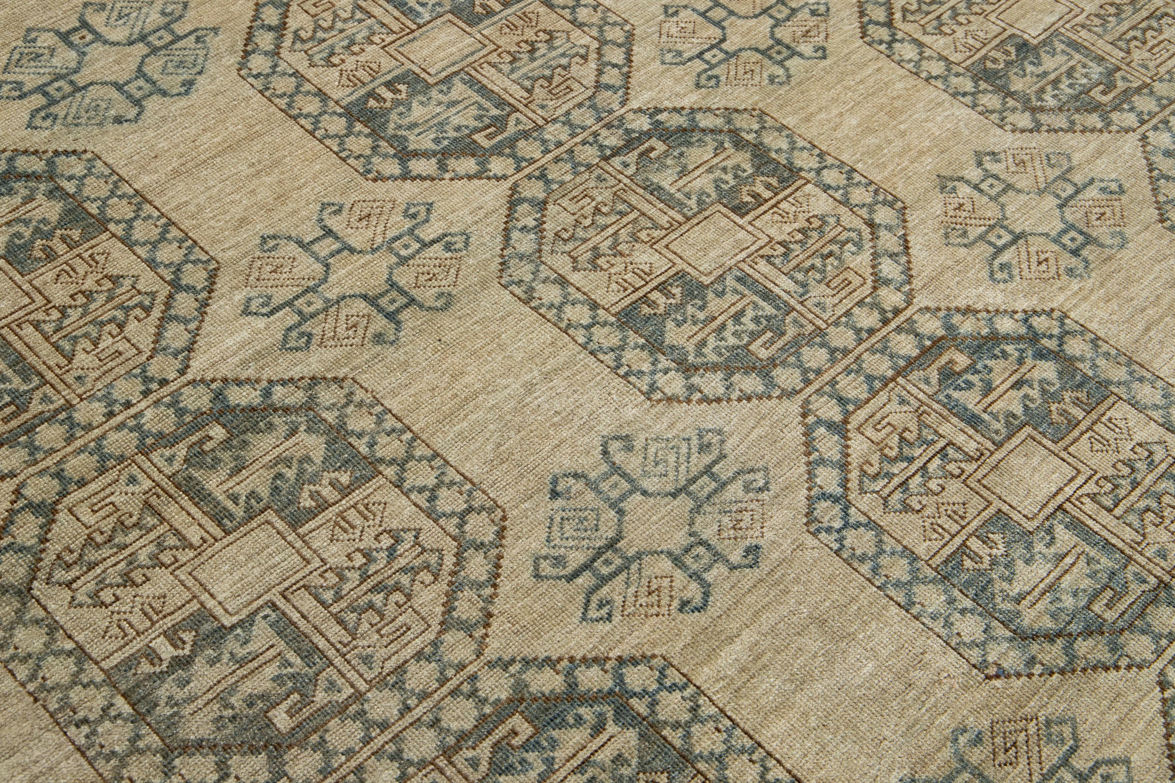 9 x 10 Beige Antiker handgefertigter Turkmen-Wollteppich mit geometrischem Muster im Angebot 2