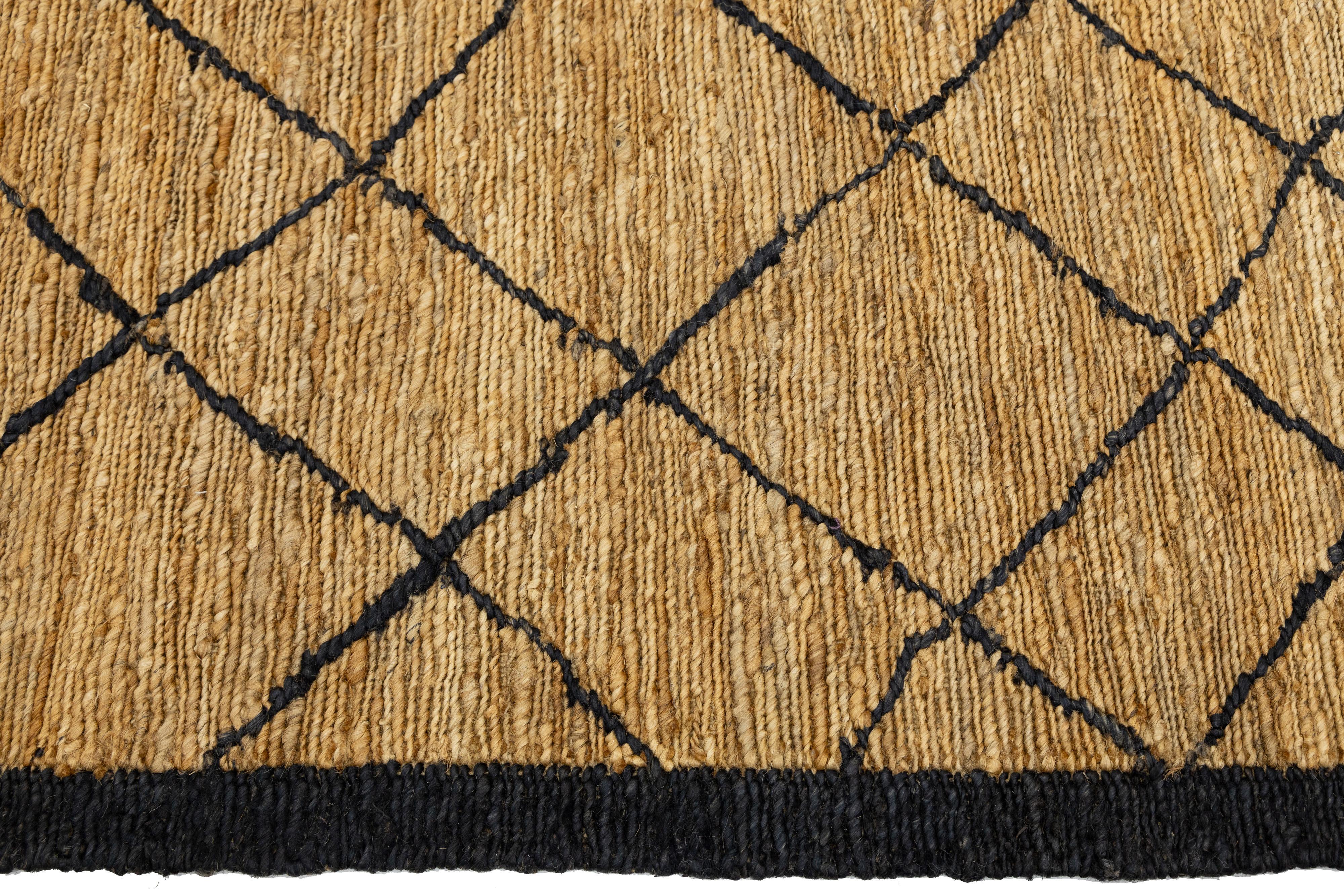 9 x 12 Contemporary Soumak Handmade Geometric Jute Rug In Tan Color For Sale 4