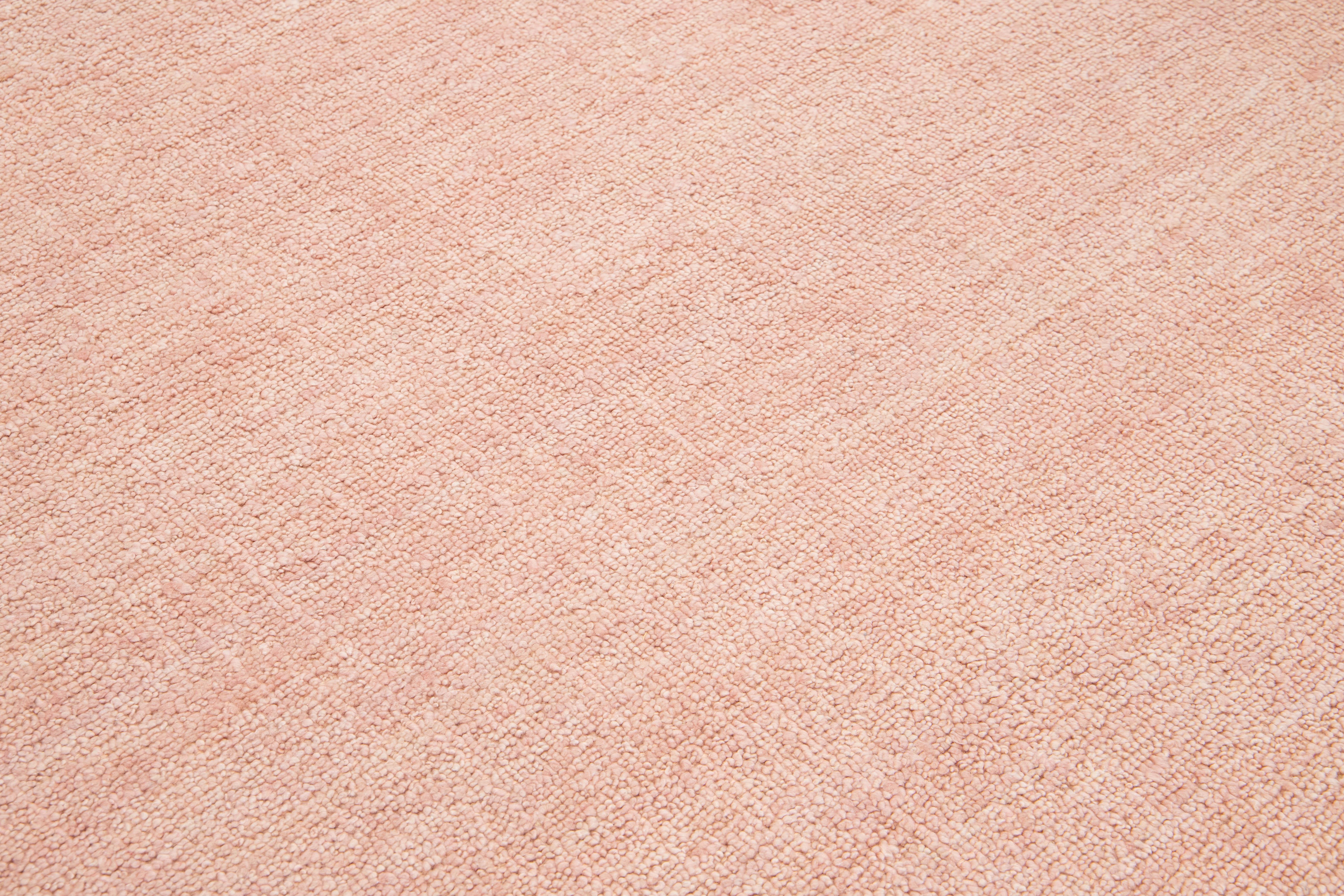 9 X 12 Alfombra moderna de lana con textura india hecha a mano en color rosa sólido en Nuevo estado para la venta en Norwalk, CT