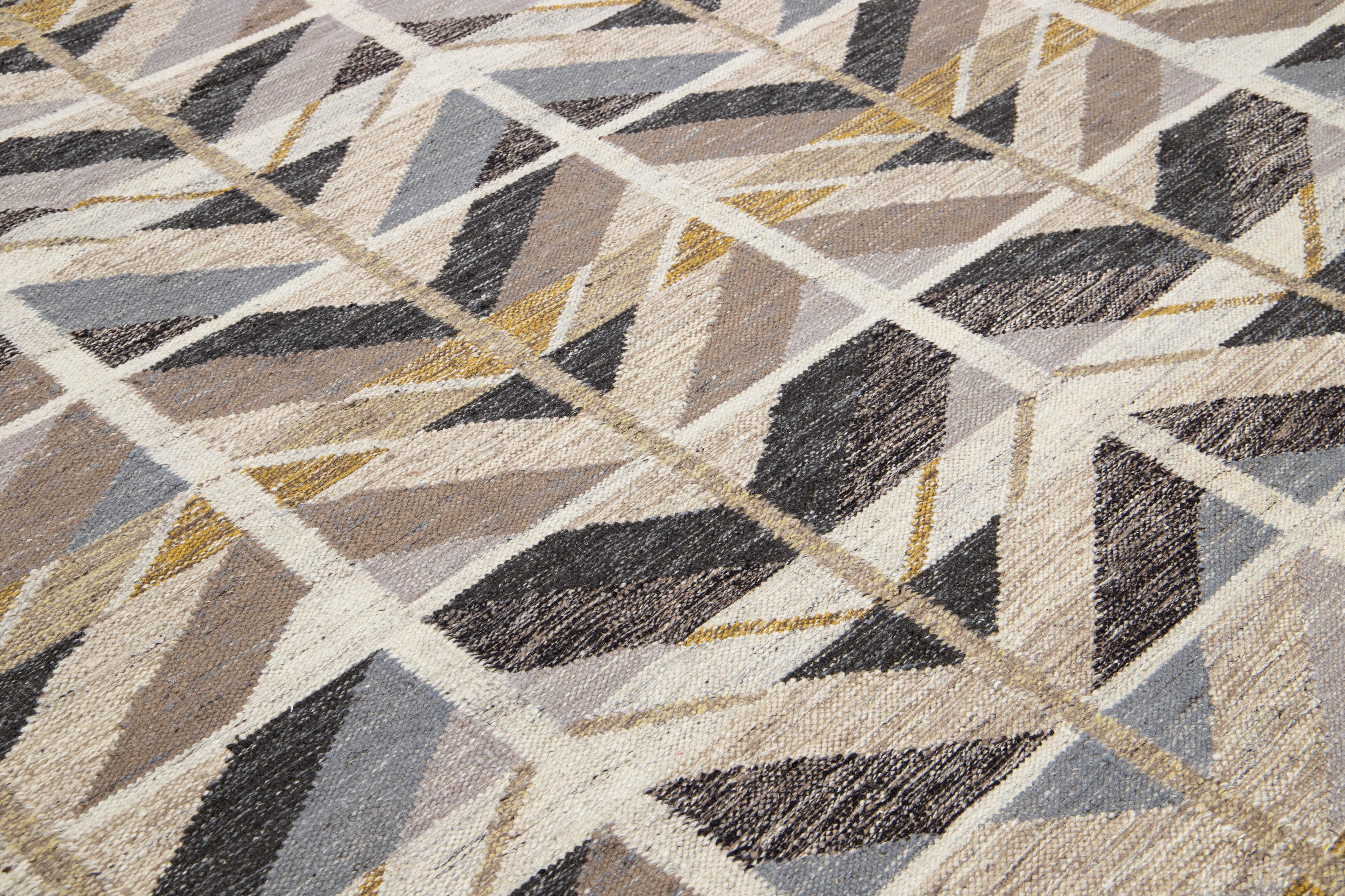 Annodato a mano Tappeto in lana a trama piatta in stile svedese moderno con motivo geometrico color terra 9 X !2 in vendita