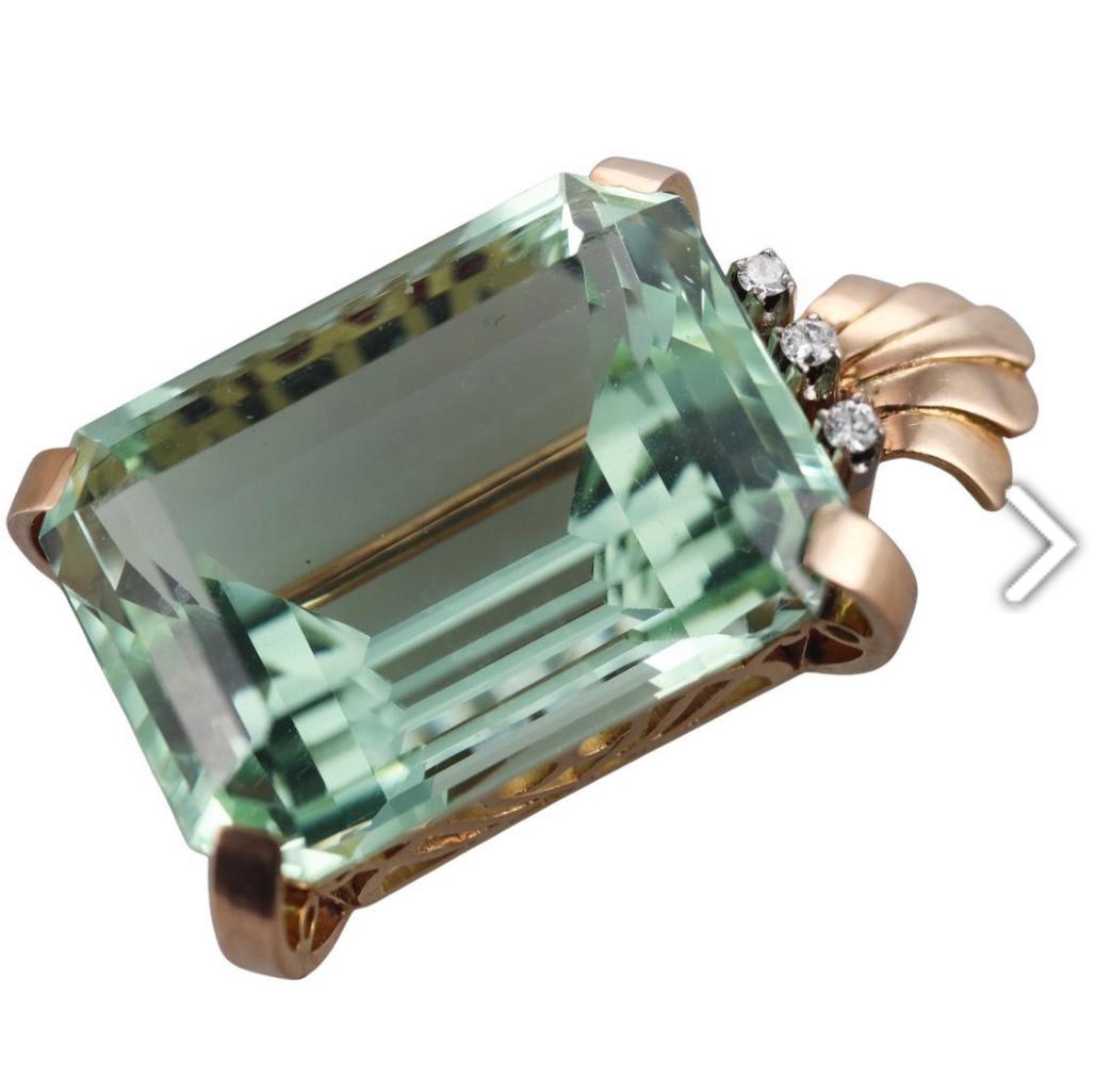 Collier pendentif rétro ancien en or 18 carats avec aigue-marine de 90 carats et diamants Pour femmes en vente