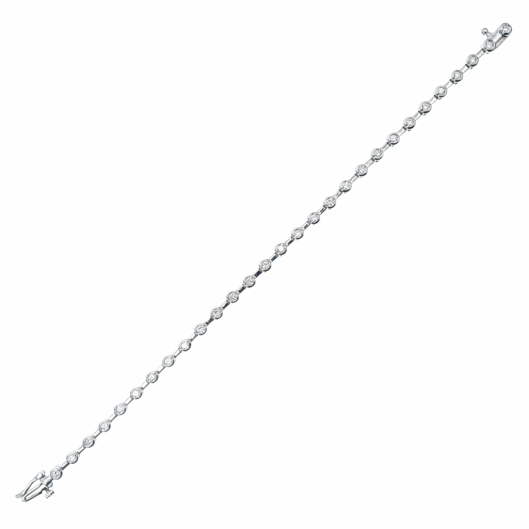 Taille ronde .90 Carat Diamond Bezel Set Tennis Bracelet en vente