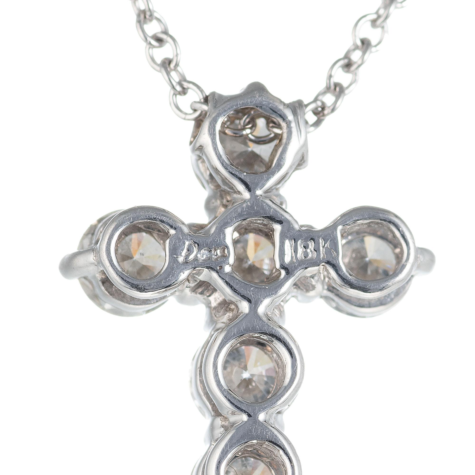 .90 Karat Diamant-Halskette mit Kreuzanhänger im Zustand „Hervorragend“ im Angebot in Stamford, CT