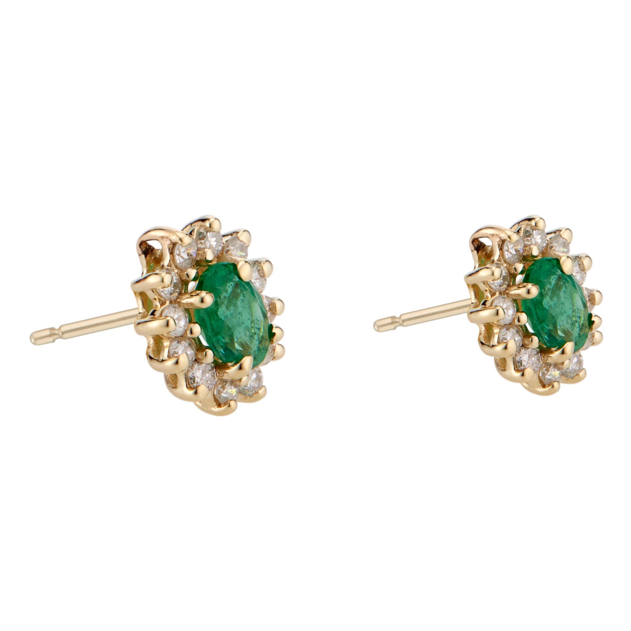.90 Carat Emerald Diamond Halo Yellow Gold Earrings In Good Condition For Sale In Stamford, CT