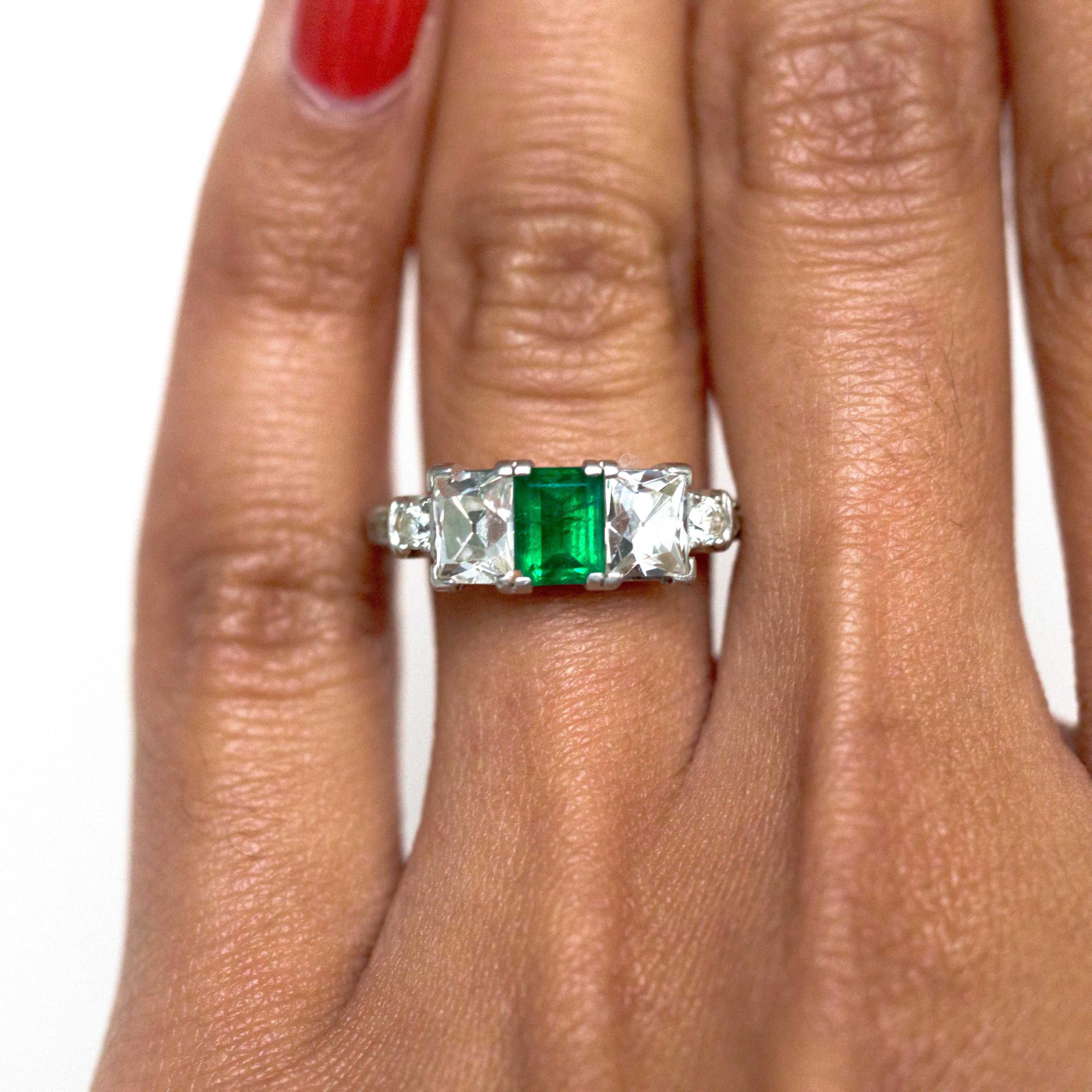 .90 Carat Emerald Platinum Engagement Ring For Sale 1