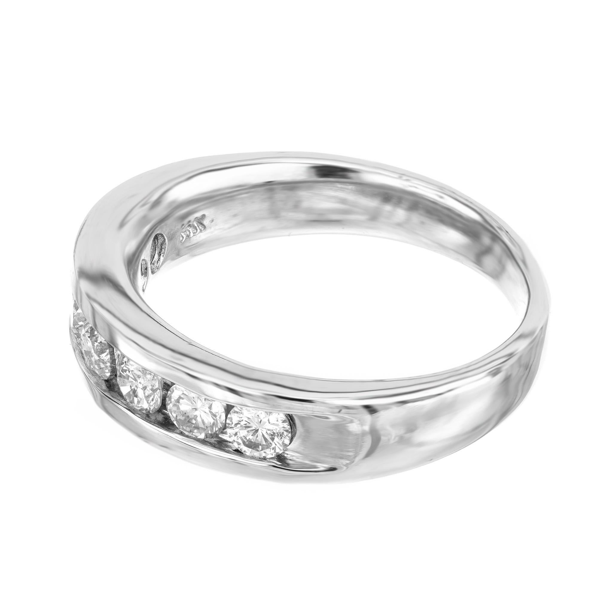 .90 Carat Round Diamond White Gold Men's Band Ring Excellent état - En vente à Stamford, CT