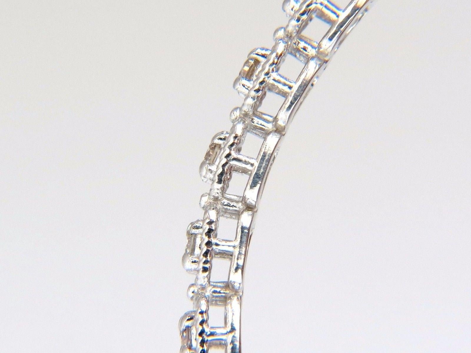 Bracelet jonc carré en or 14 carats avec étui à diamants naturels en forme de corde torsadée de 0,90 carat Neuf - En vente à New York, NY