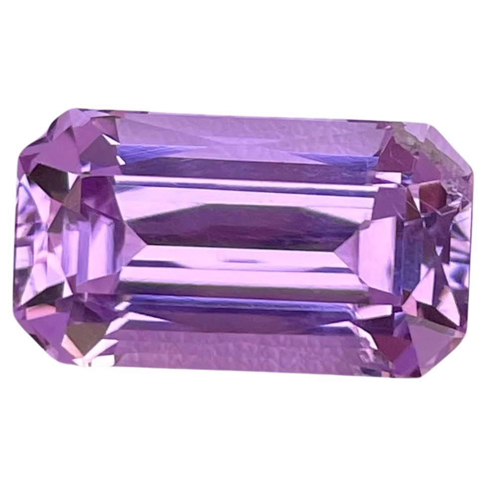 9.0 carats Purple Loose Kunzite Stone Emerald Cut Natural Naigarian Gemstone For Sale