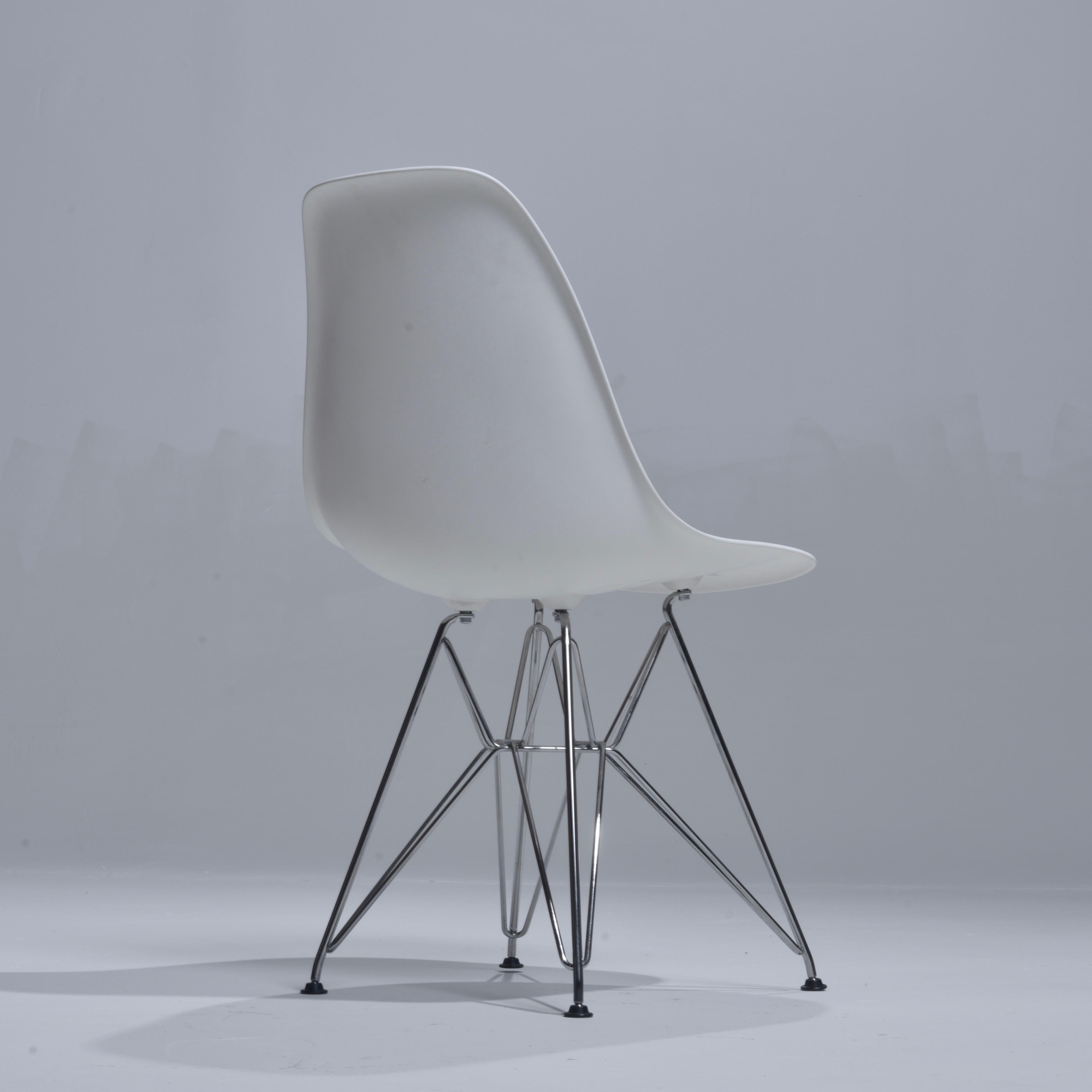 70 Stühle von Charles und Ray Eames für Herman Miller (Moderne der Mitte des Jahrhunderts) im Angebot