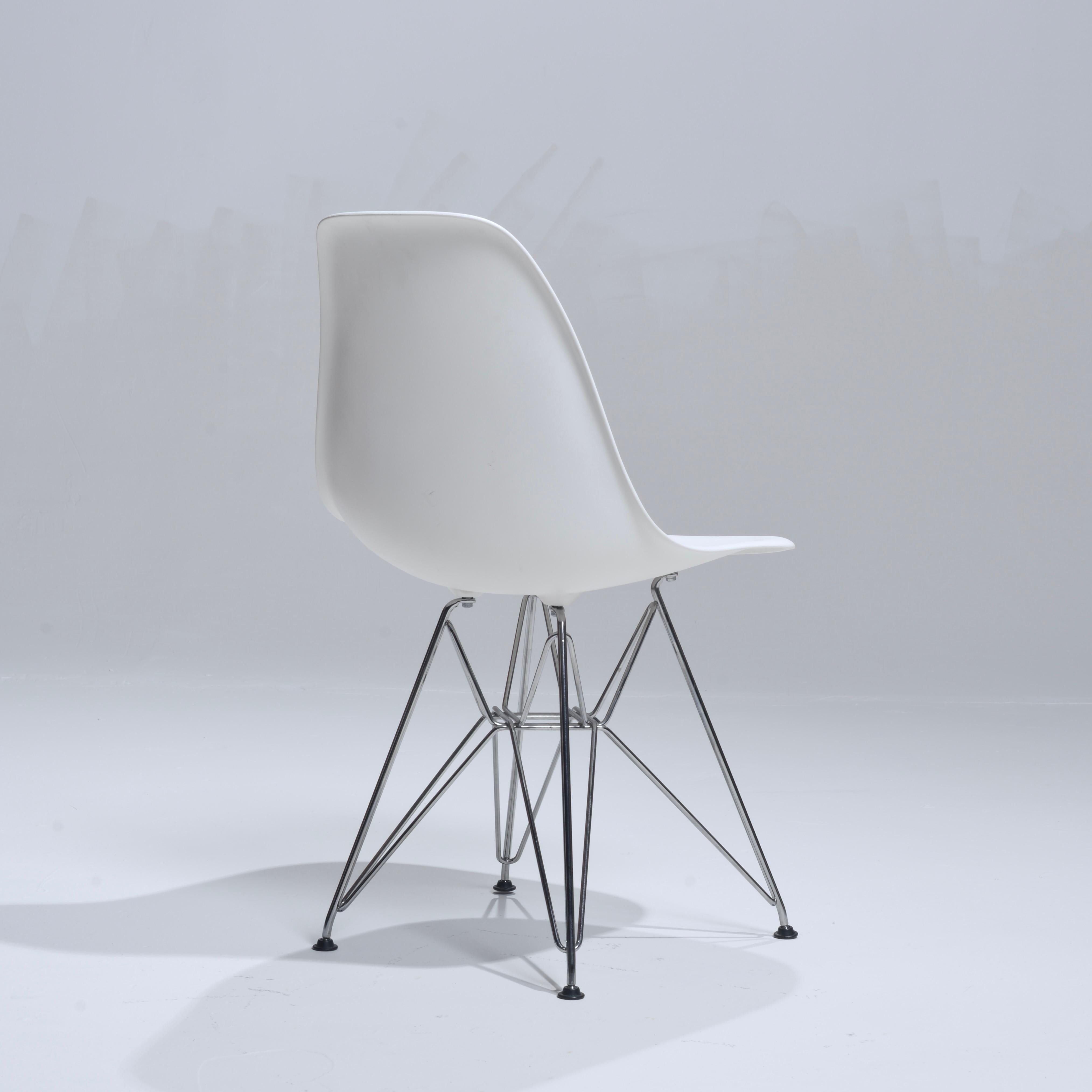 70 Stühle von Charles und Ray Eames für Herman Miller (amerikanisch) im Angebot