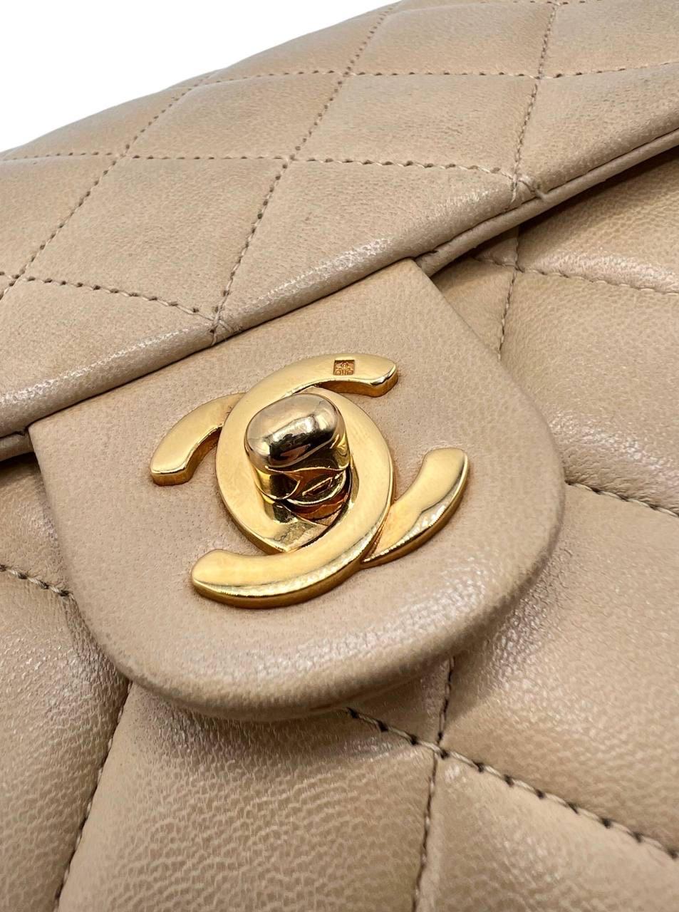 Chanel Flap 20 Vintage Beige Vintage Borsa a Tracolla des années 90 en vente 7