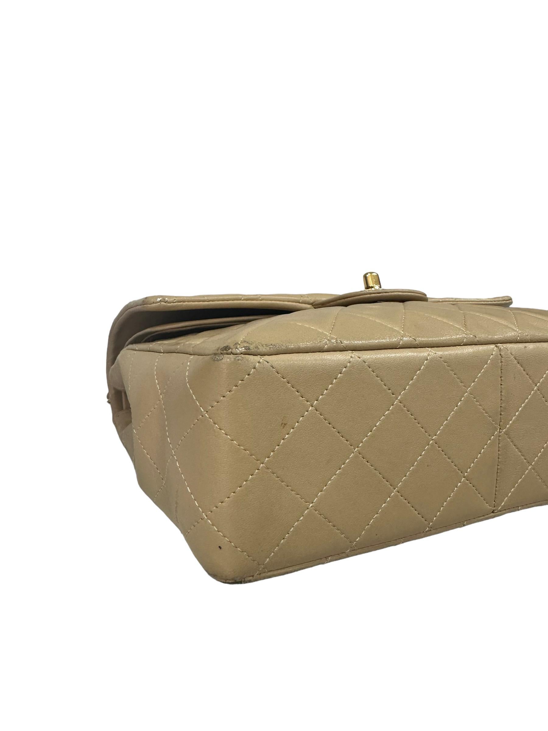 ‘90 Chanel Flap Vintage Beige Leather Shoulder Bag For Sale 7